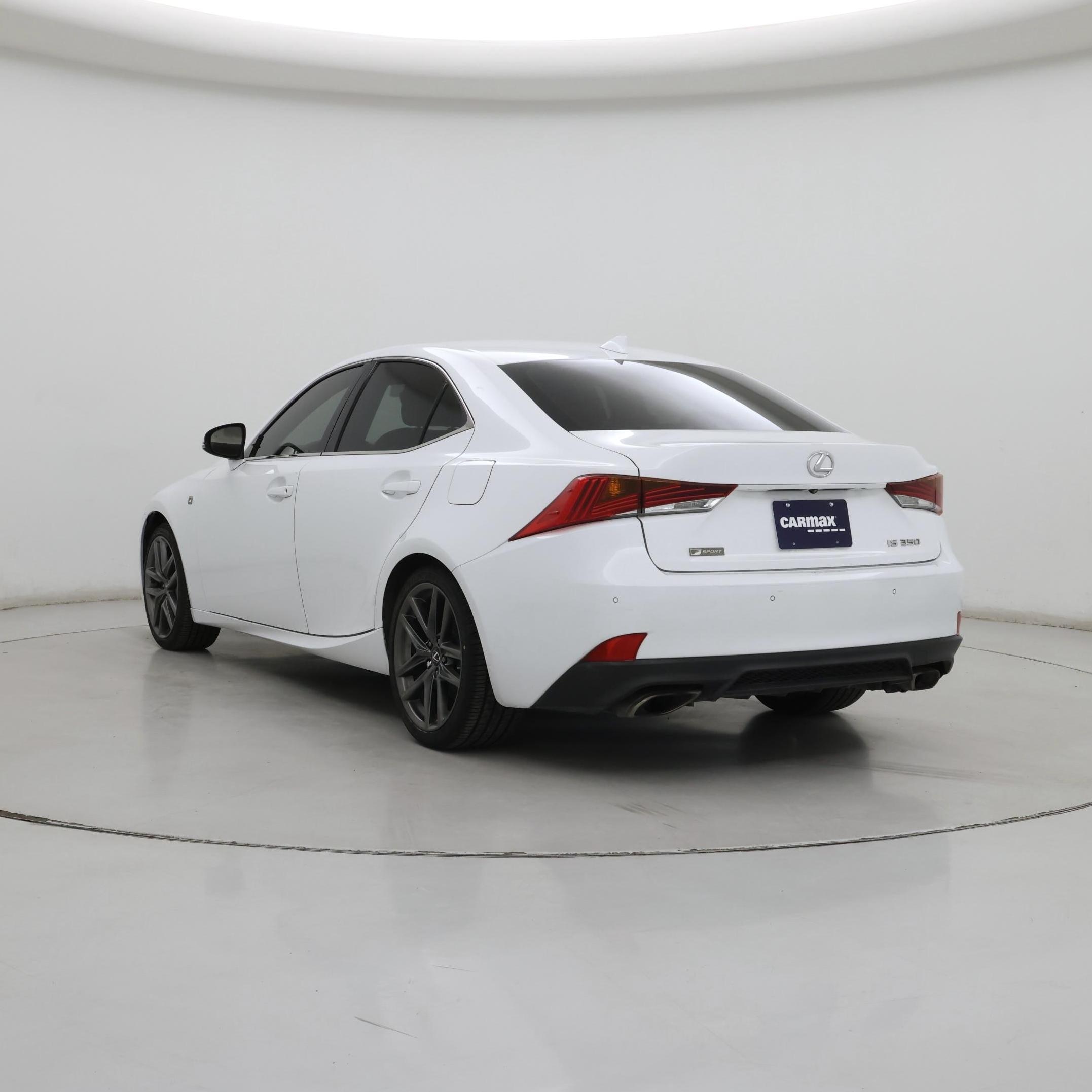 Thumbnail: 2019 Lexus IS - 2