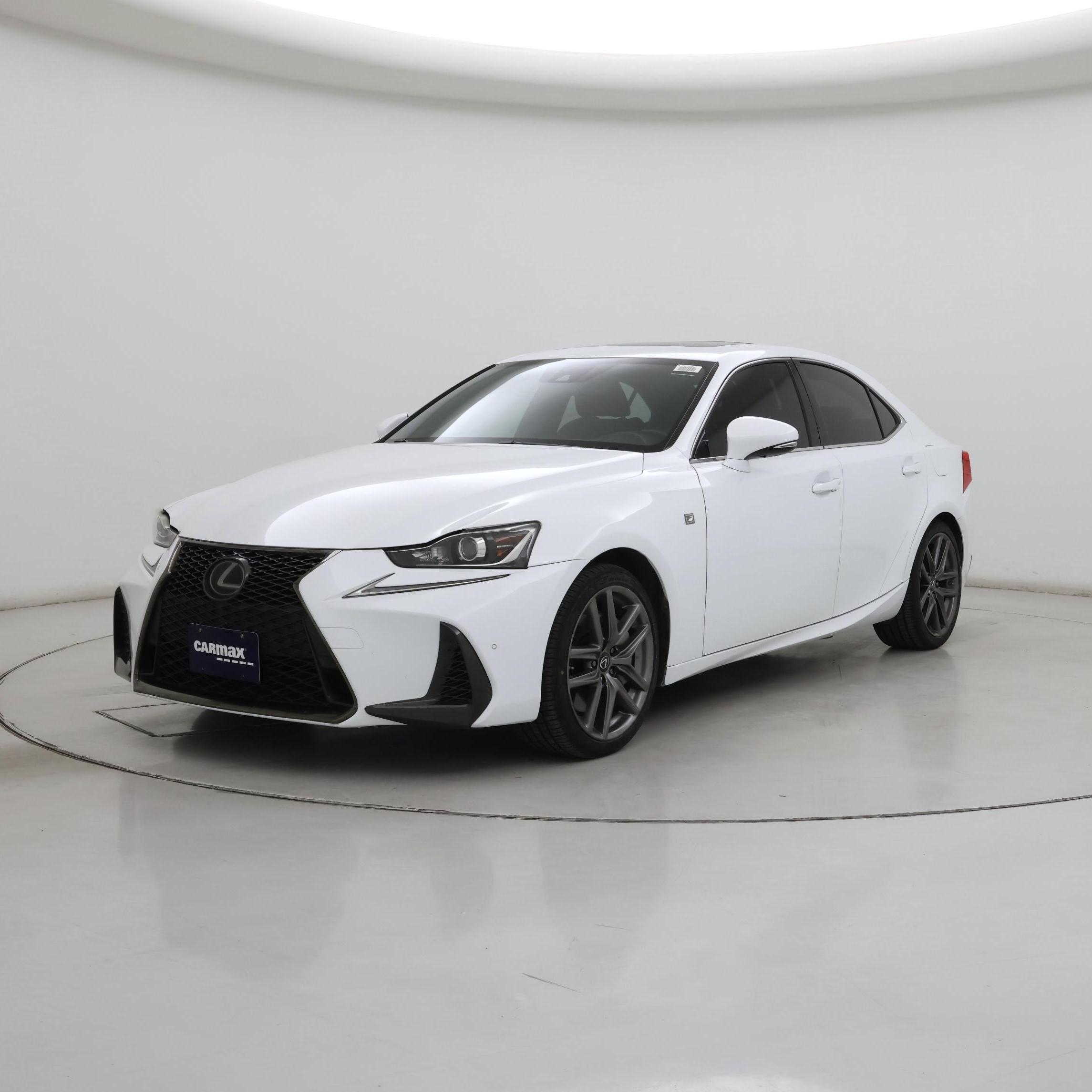 Thumbnail: 2019 Lexus IS - 4
