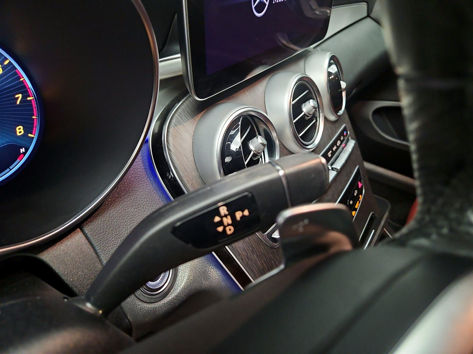 Thumbnail: 2022 Mercedes-Benz GLC - 17