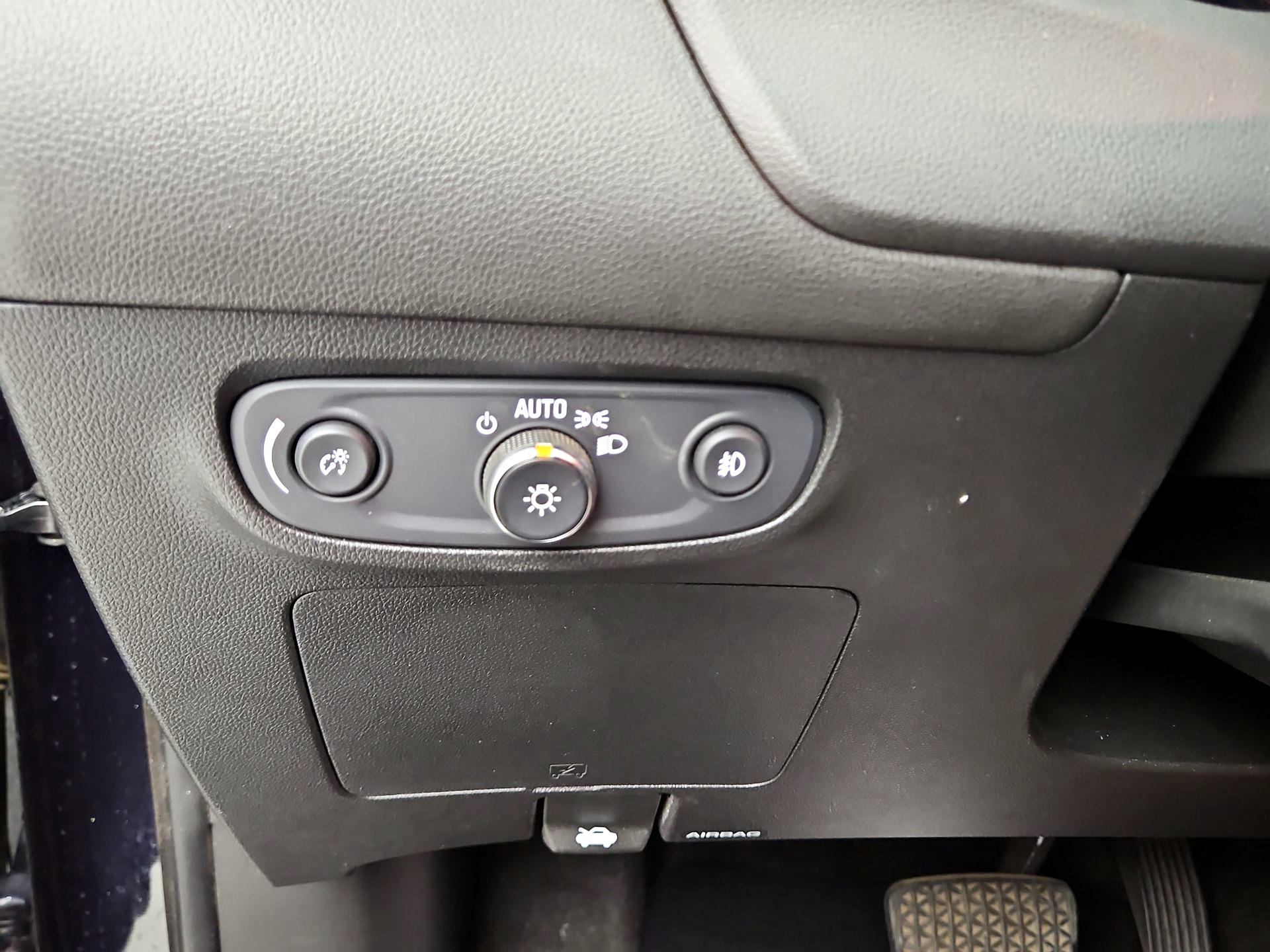 Thumbnail: 2021 Buick Encore GX - 13