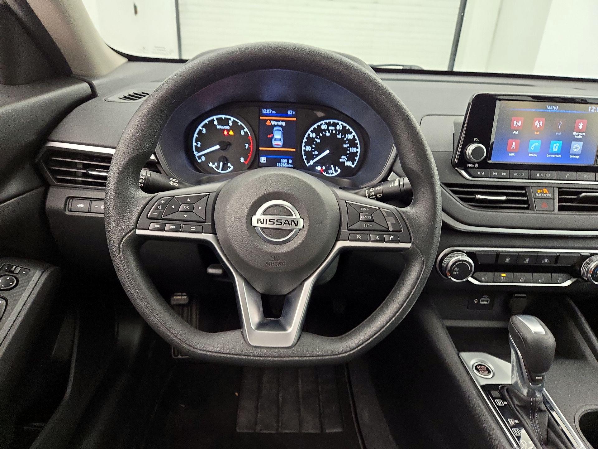 Thumbnail: 2021 Nissan Altima - 10