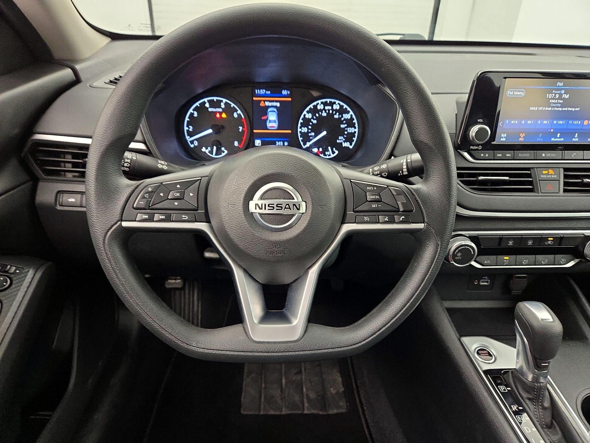 Thumbnail: 2021 Nissan Altima - 10