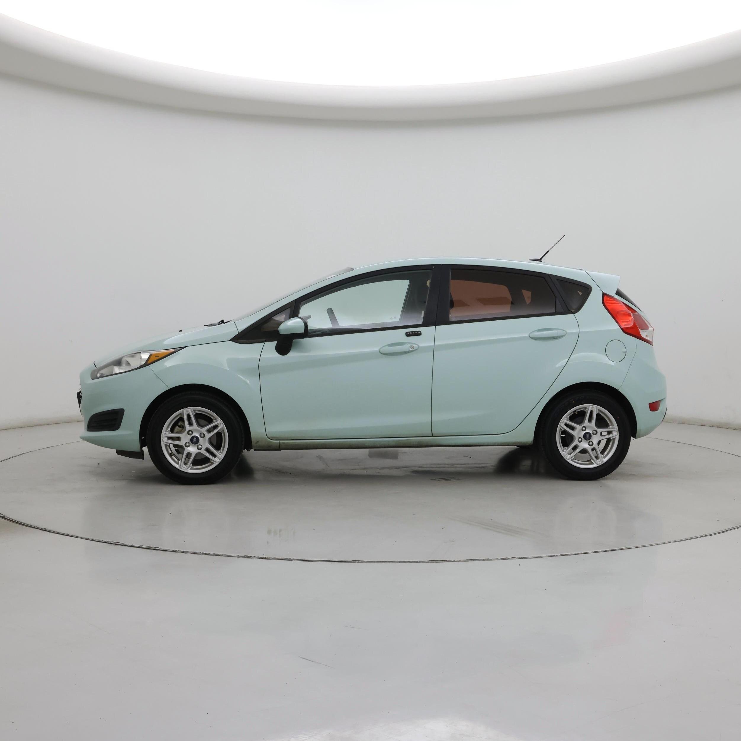 Thumbnail: 2017 Ford Fiesta - 3