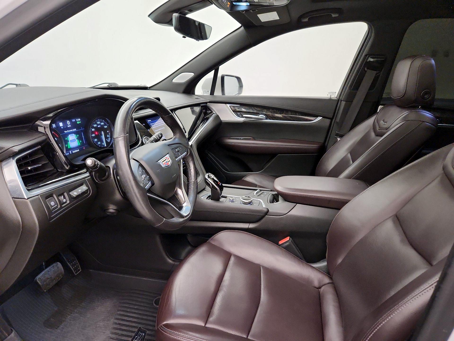 Thumbnail: 2022 Cadillac XT6 - 11