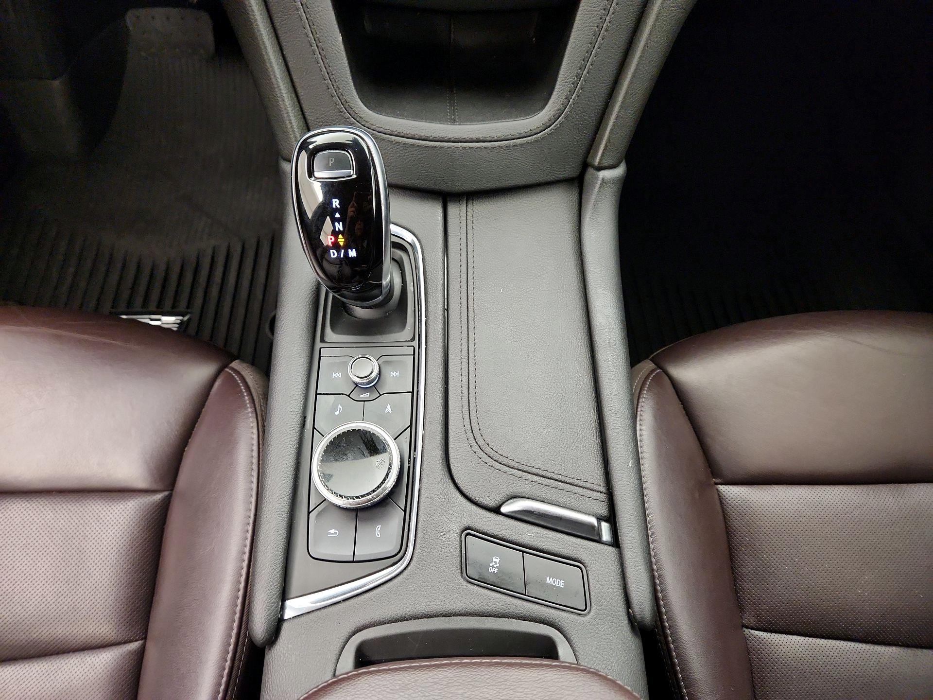 Thumbnail: 2022 Cadillac XT6 - 17