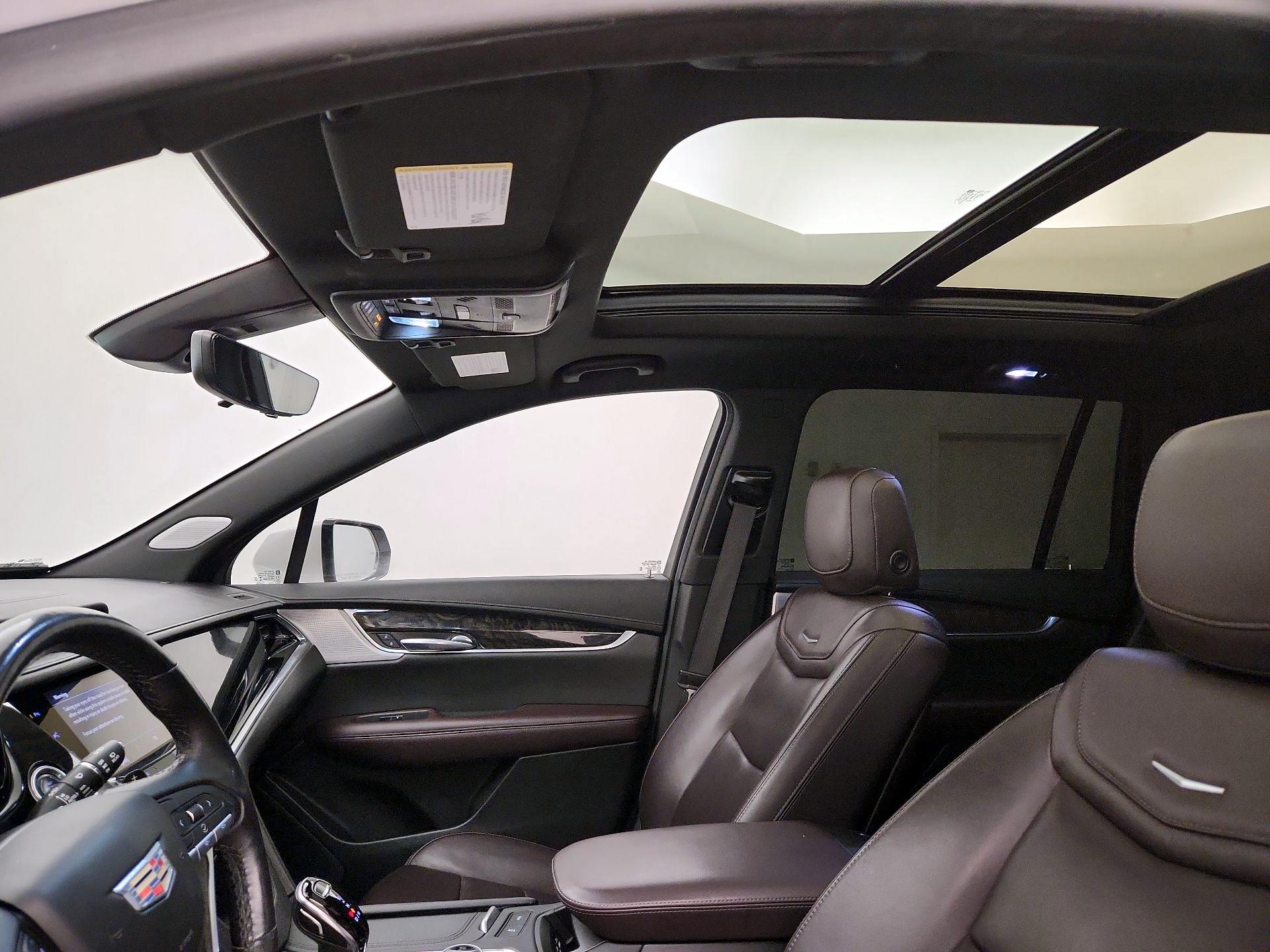 Thumbnail: 2022 Cadillac XT6 - 19