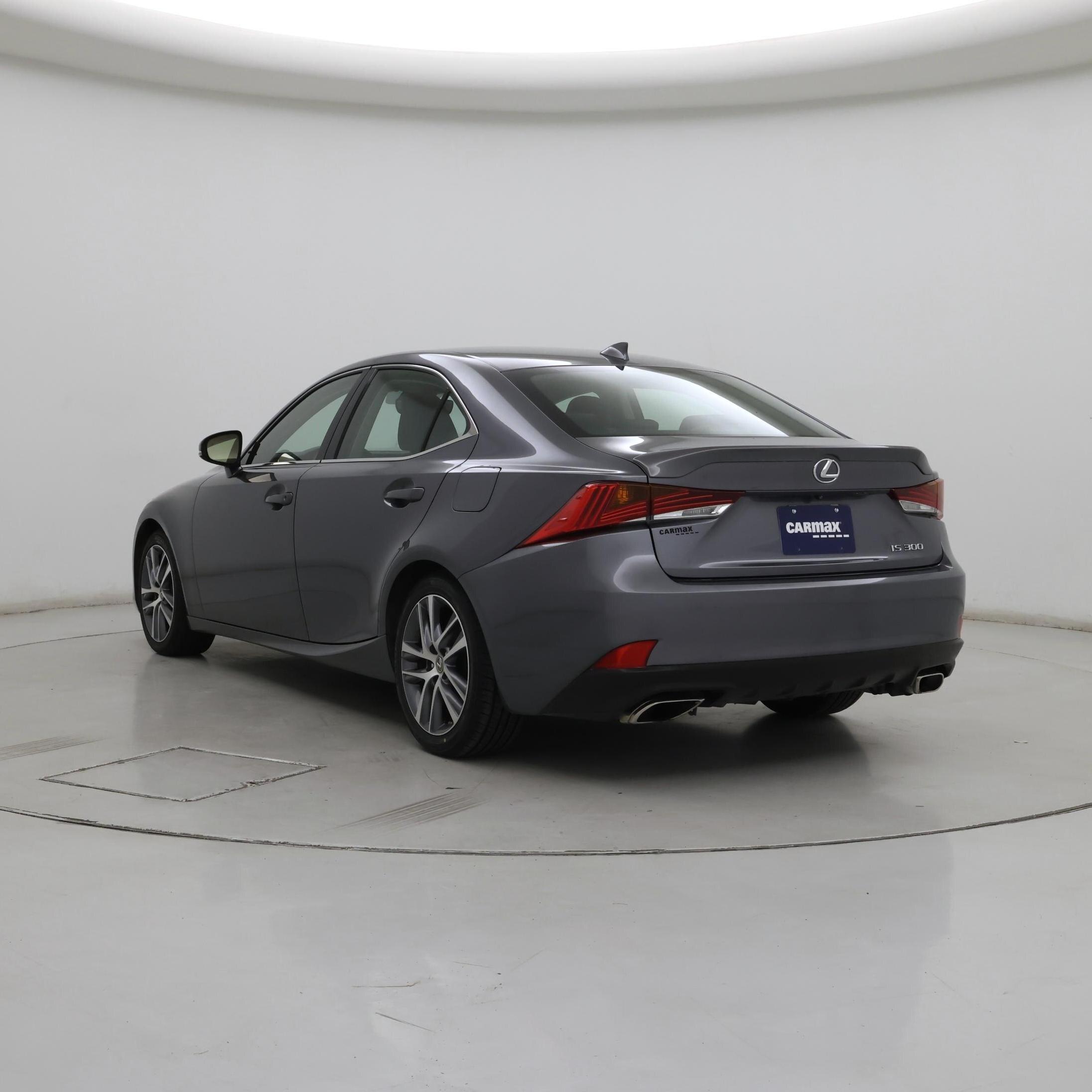 Thumbnail: 2020 Lexus IS - 2