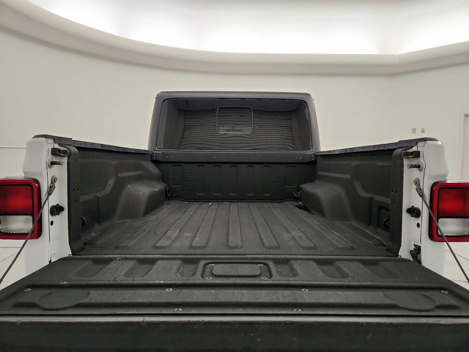 2022 Jeep Gladiator Overland - Photo 21