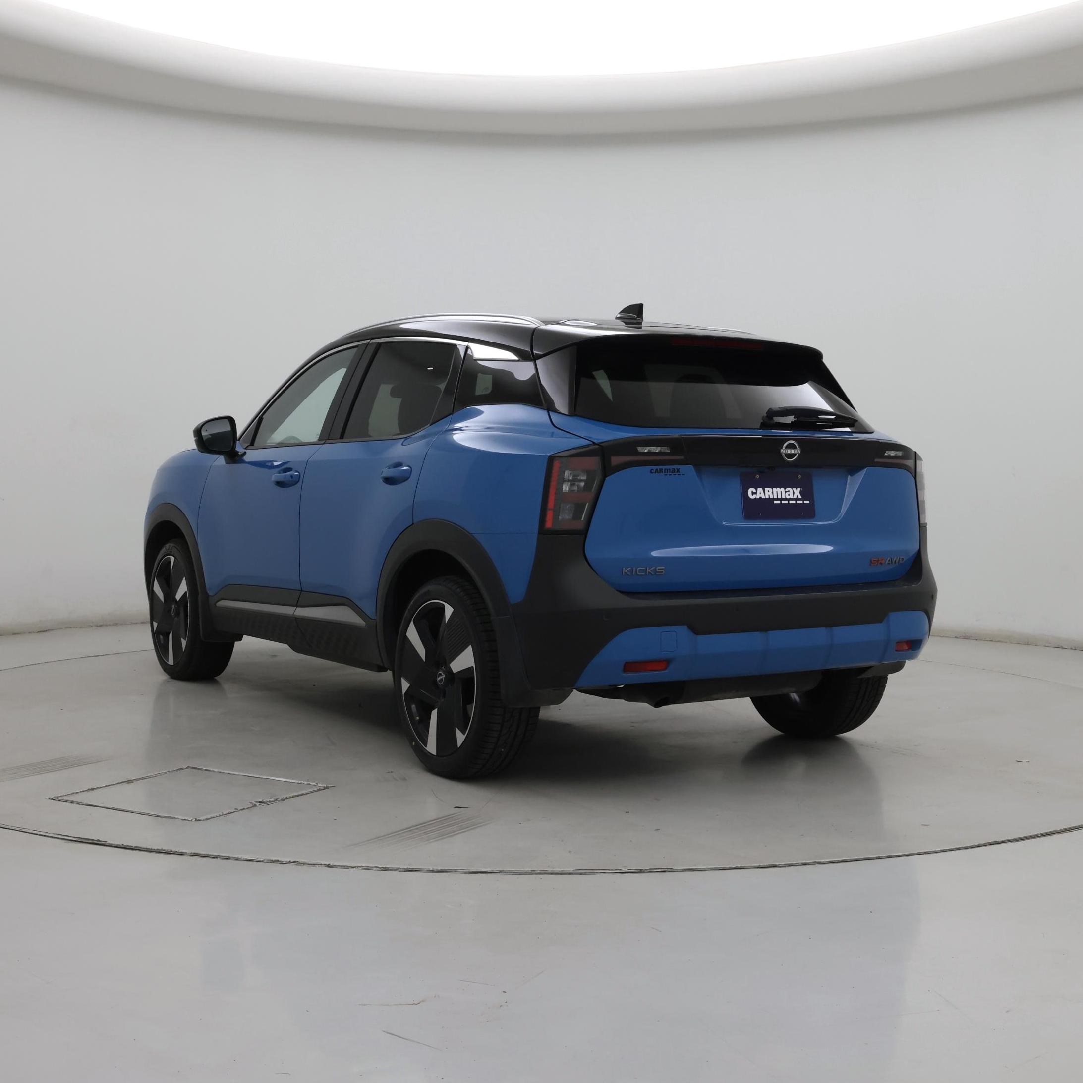 Thumbnail: 2025 Nissan Kicks - 2