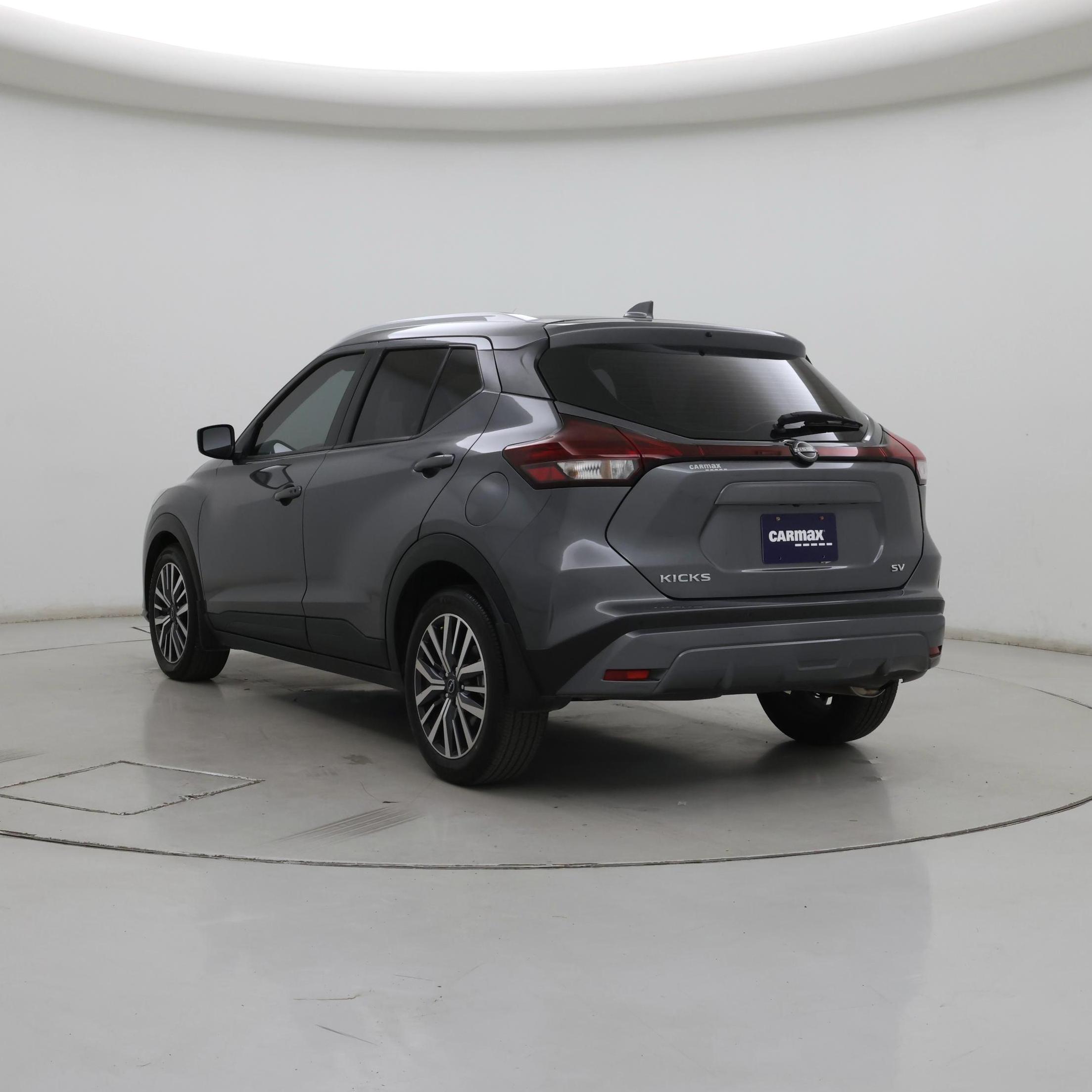 Thumbnail: 2023 Nissan Kicks - 2