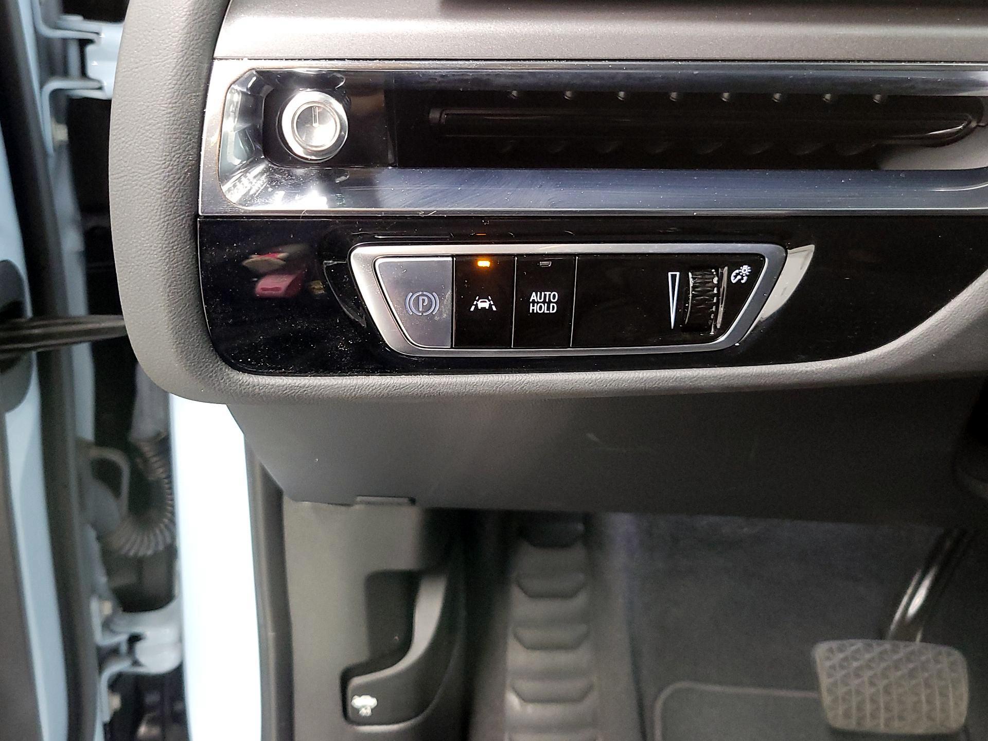 Thumbnail: 2024 Cadillac Lyriq - 13