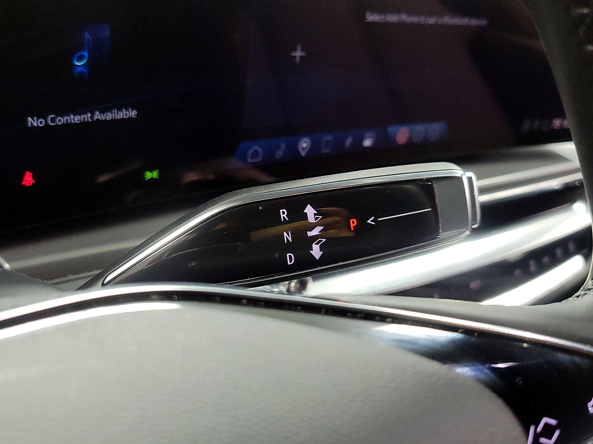 Thumbnail: 2024 Cadillac Lyriq - 17