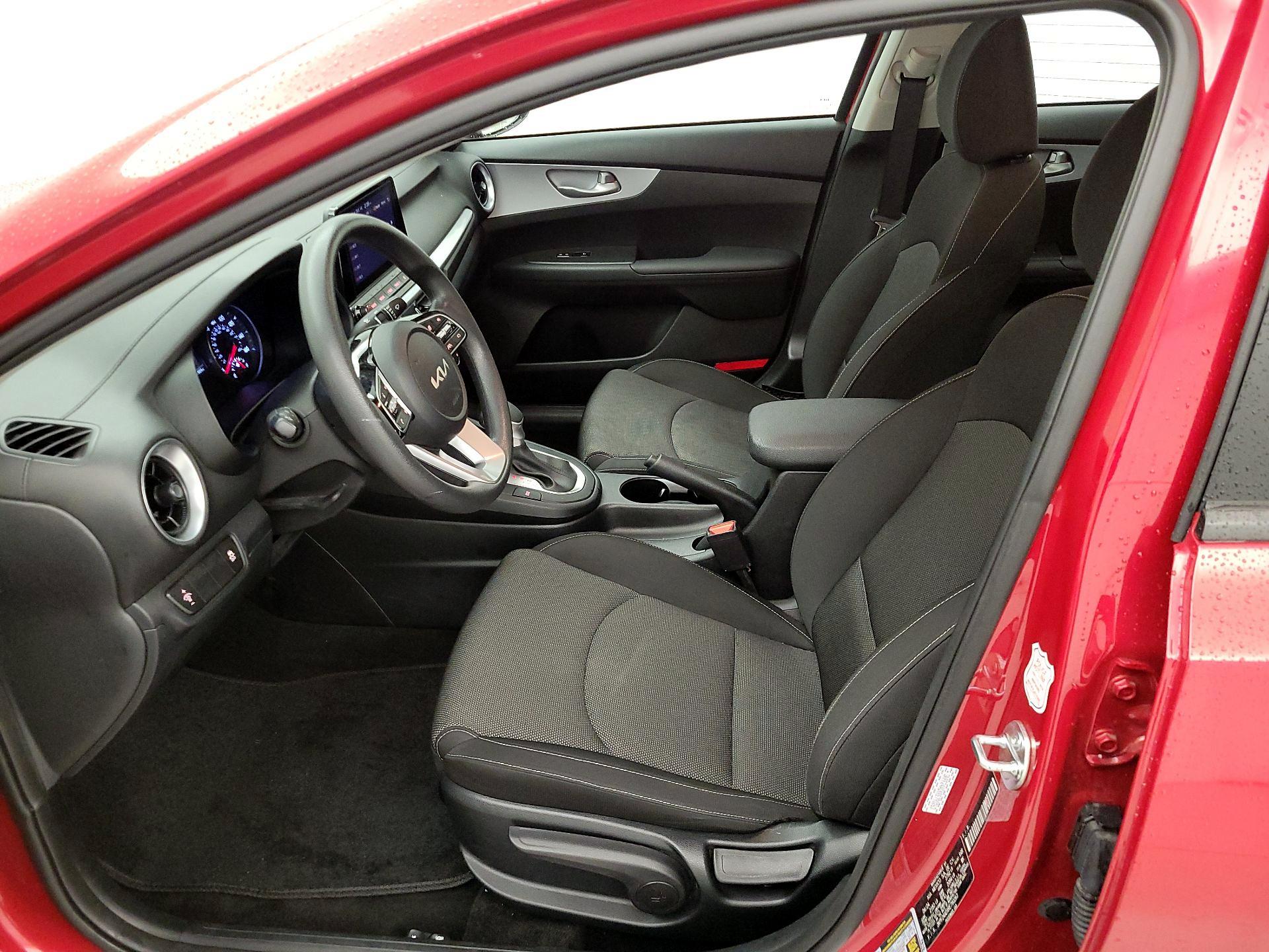 Thumbnail: 2024 Kia Forte - 11