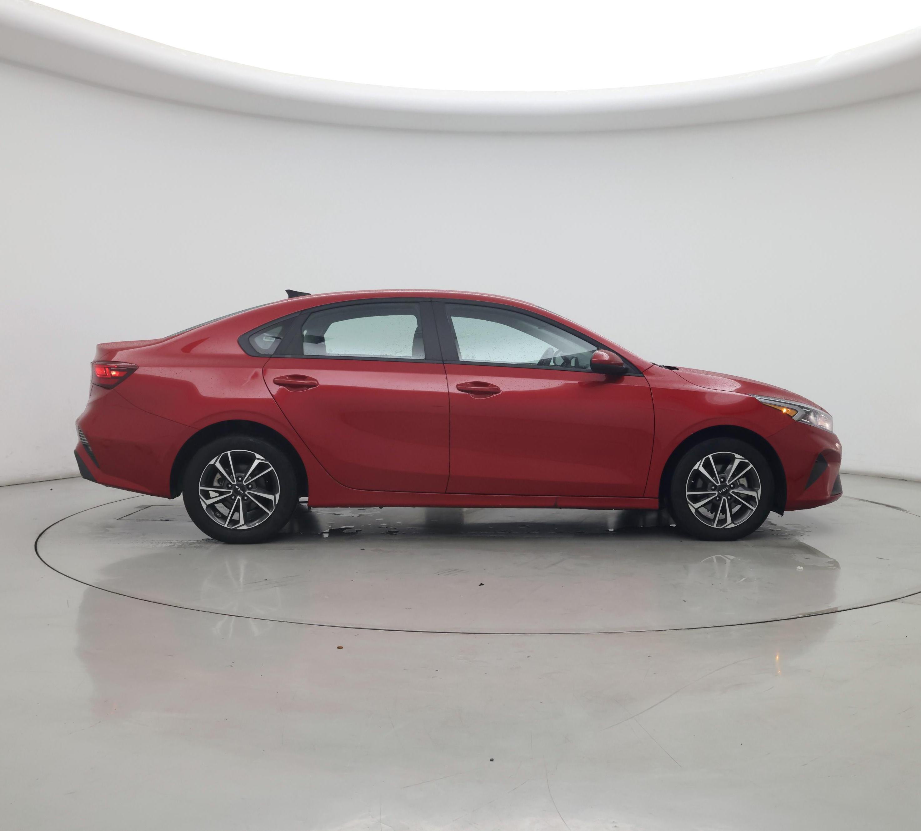 Thumbnail: 2024 Kia Forte - 7