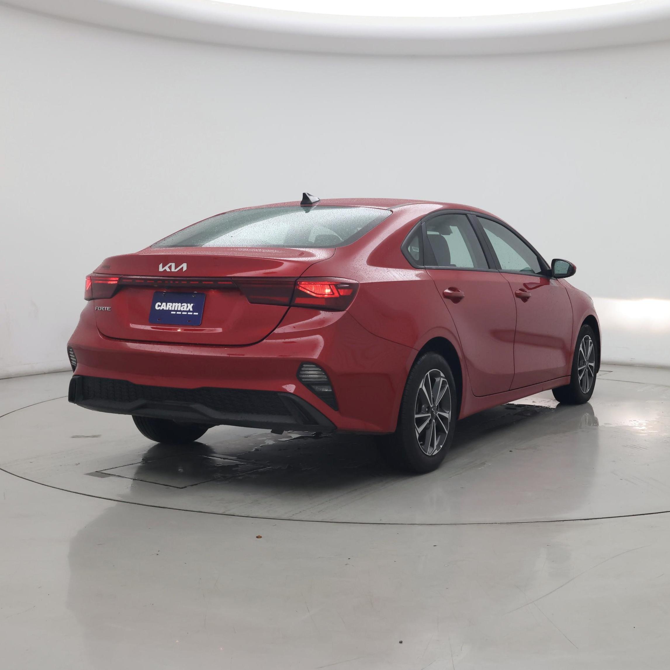 Thumbnail: 2024 Kia Forte - 8