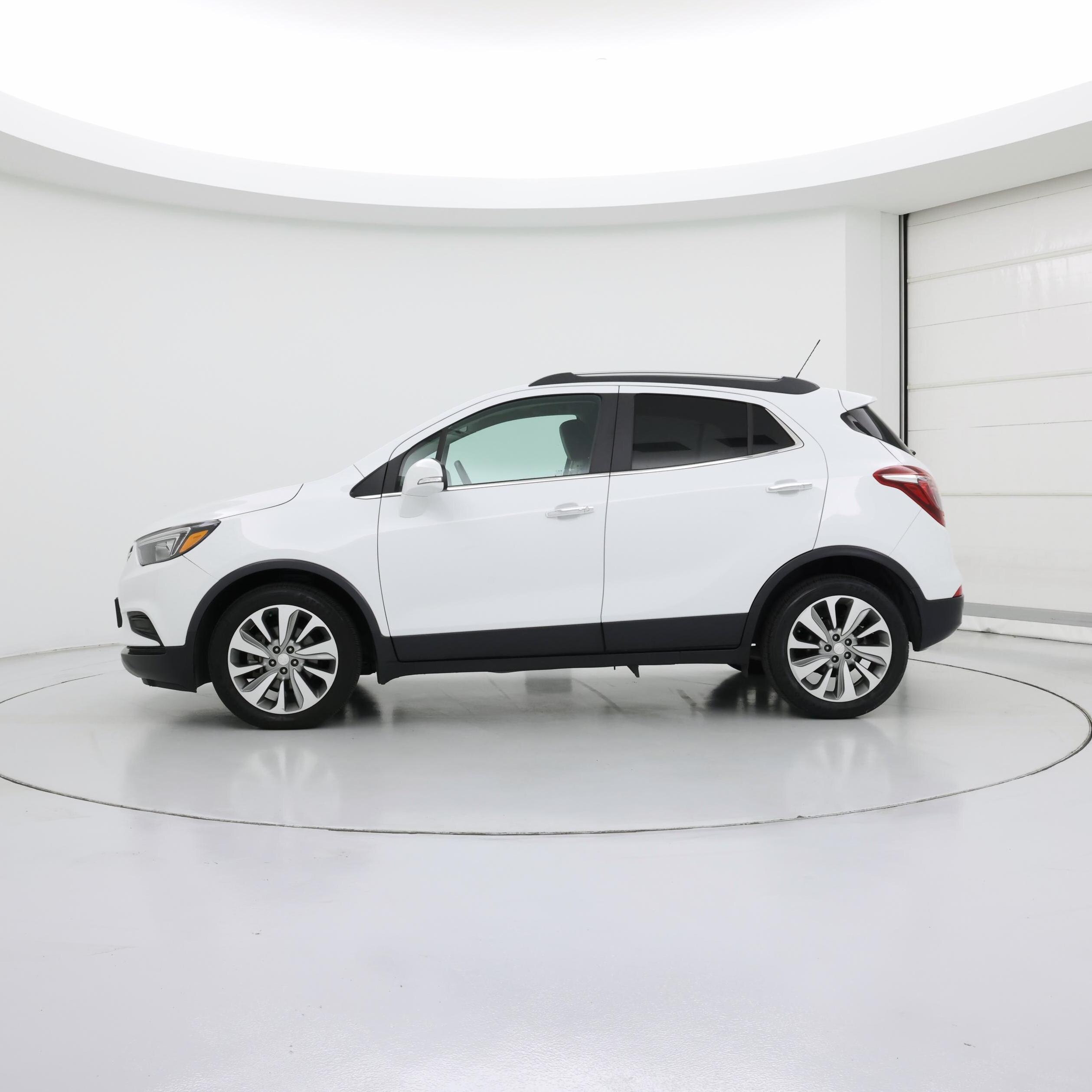 Thumbnail: 2017 Buick Encore - 3