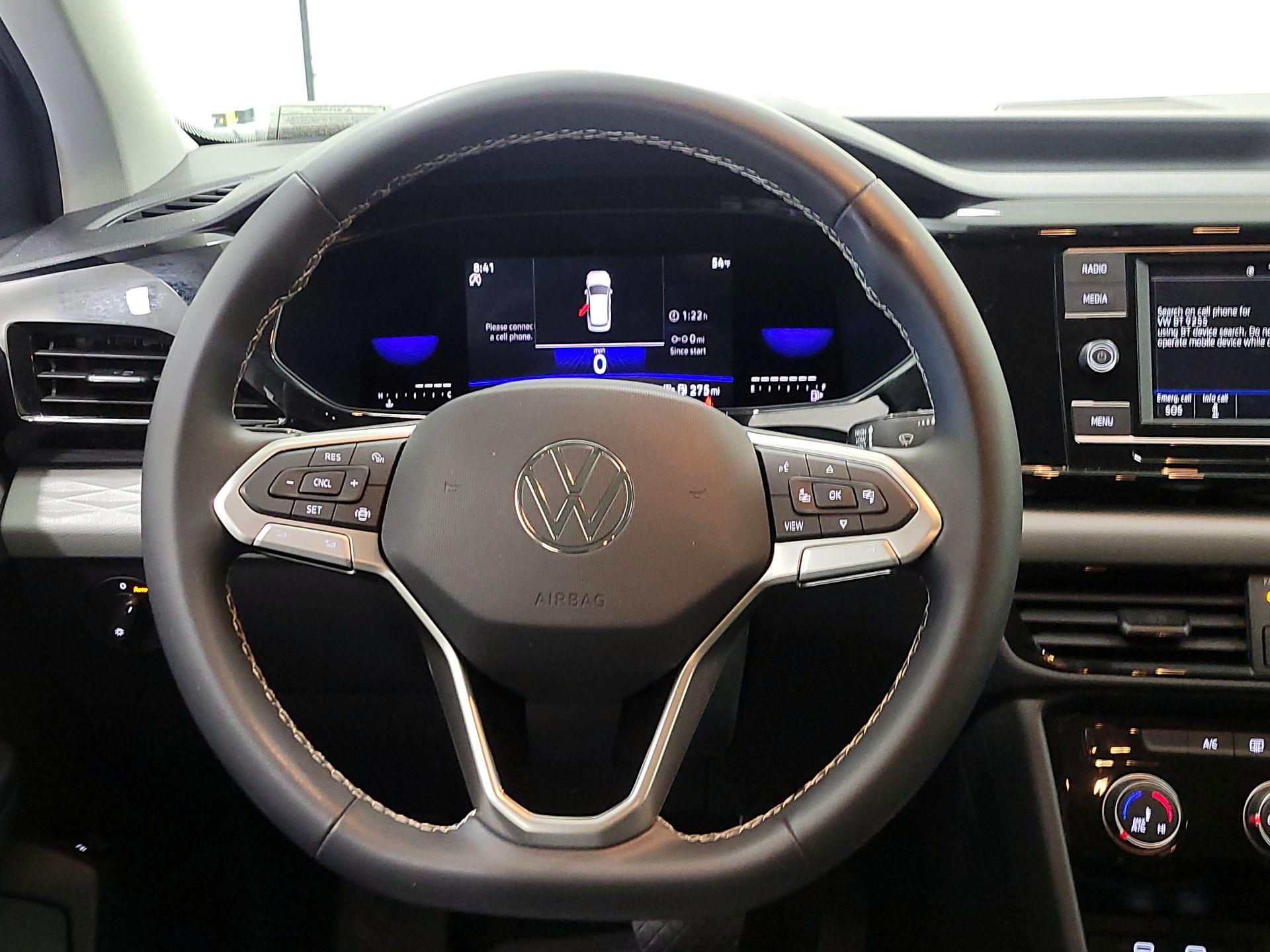 Thumbnail: 2023 Volkswagen Taos - 10