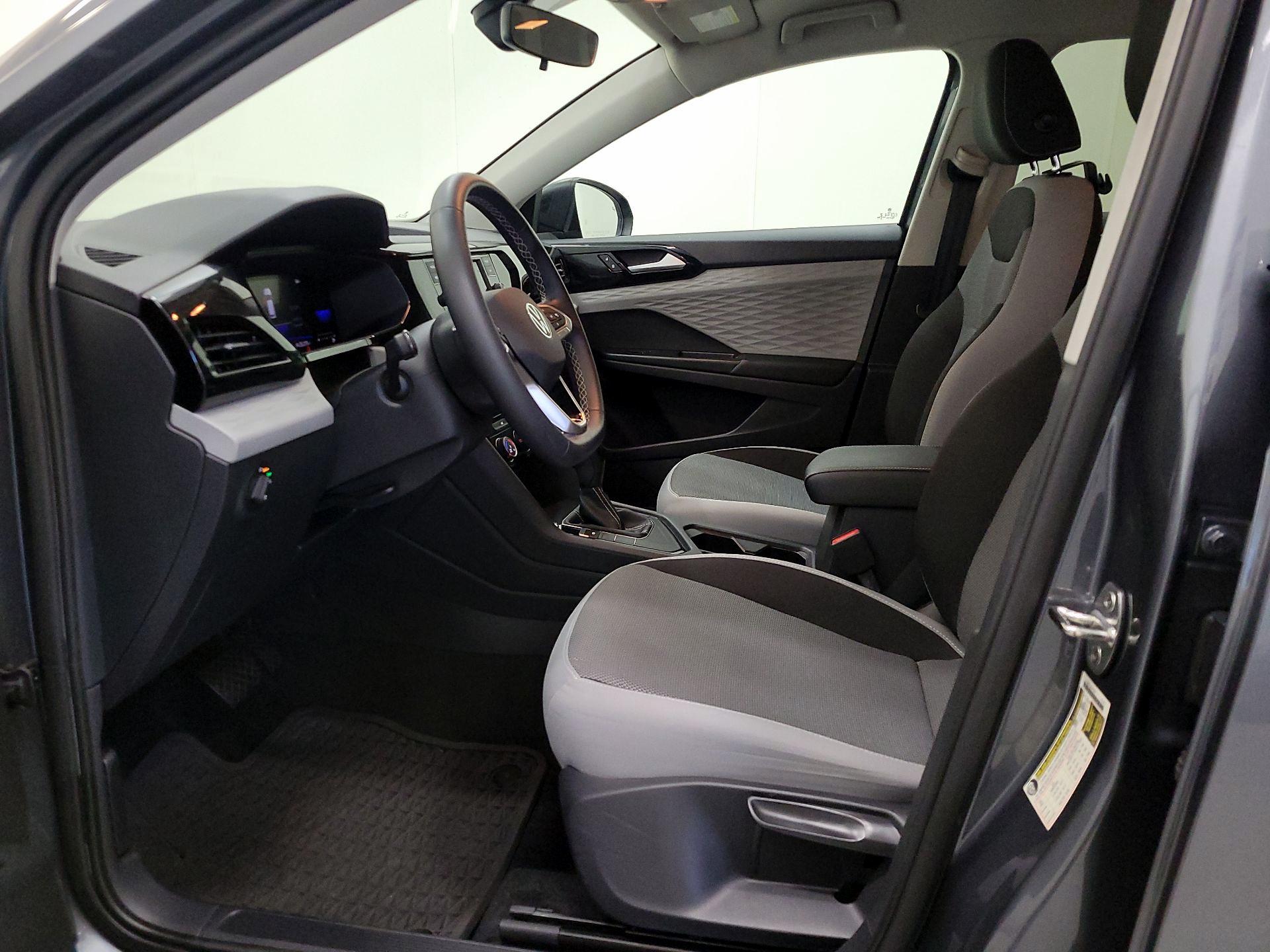 Thumbnail: 2023 Volkswagen Taos - 11