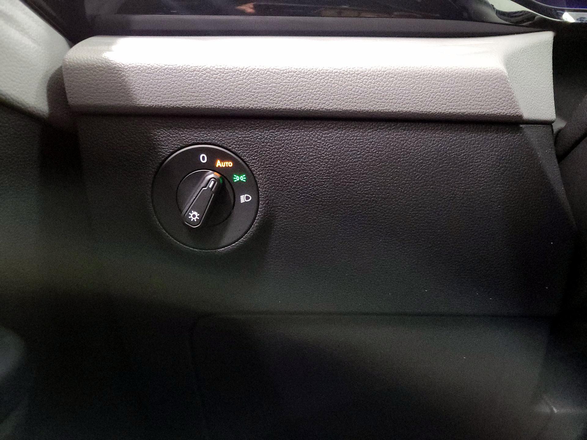 Thumbnail: 2023 Volkswagen Taos - 13