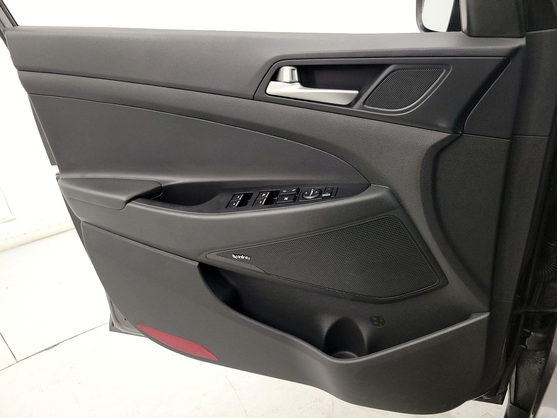 Thumbnail: 2020 Hyundai Tucson - 12