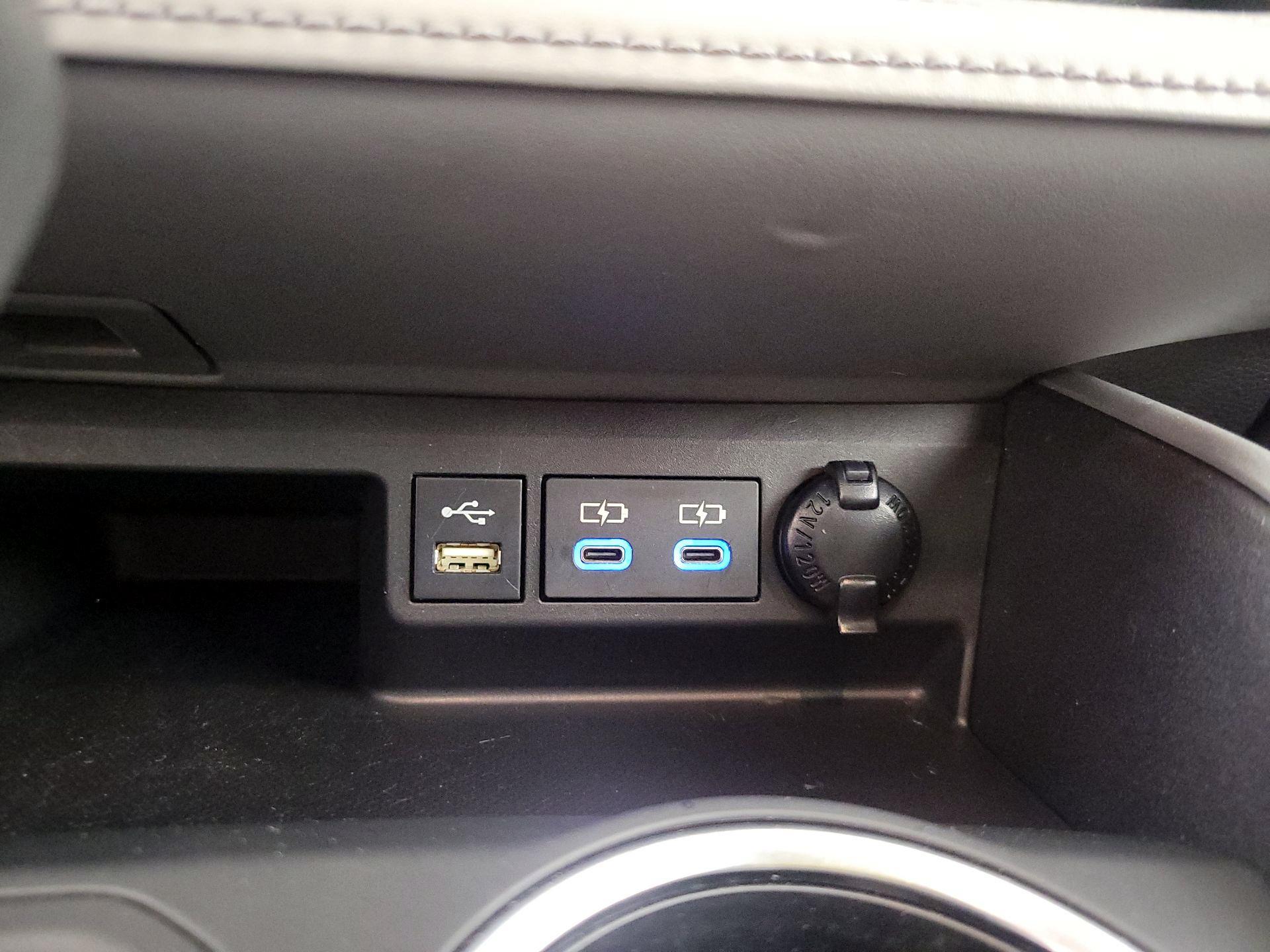 Thumbnail: 2022 Toyota Highlander - 19