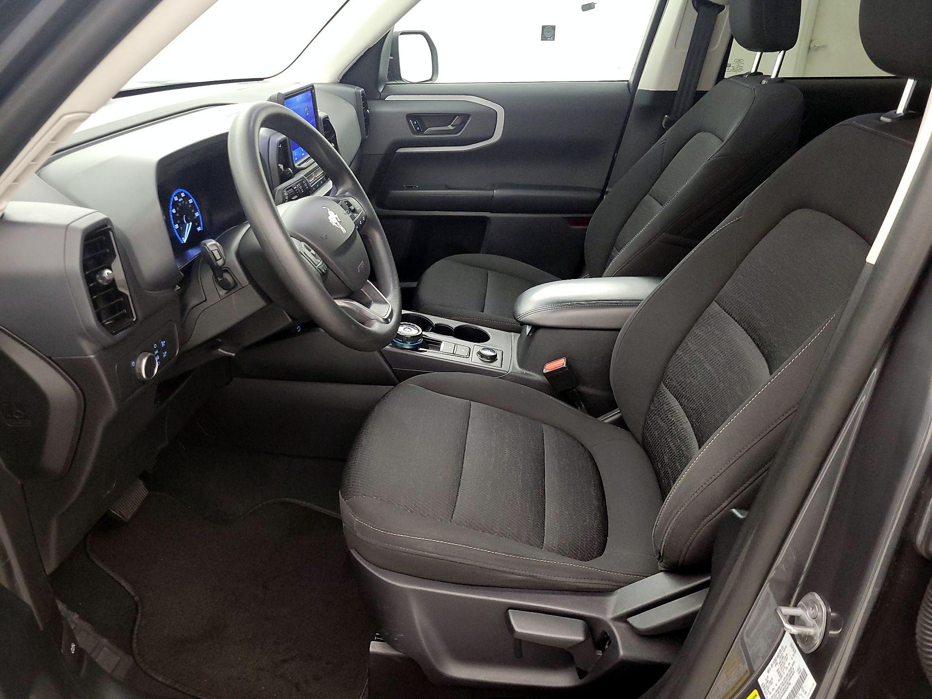 Thumbnail: 2022 Ford Bronco Sport - 11