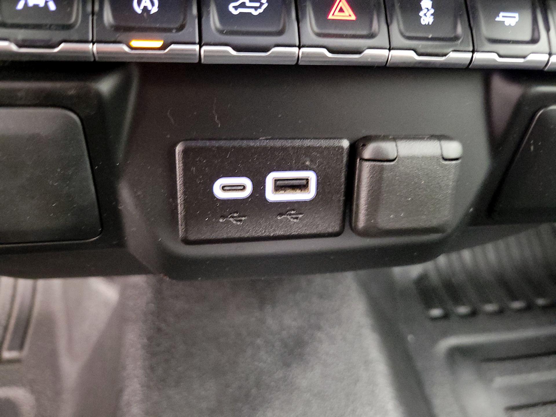 Thumbnail: 2024 Chevrolet Silverado 1500 - 18