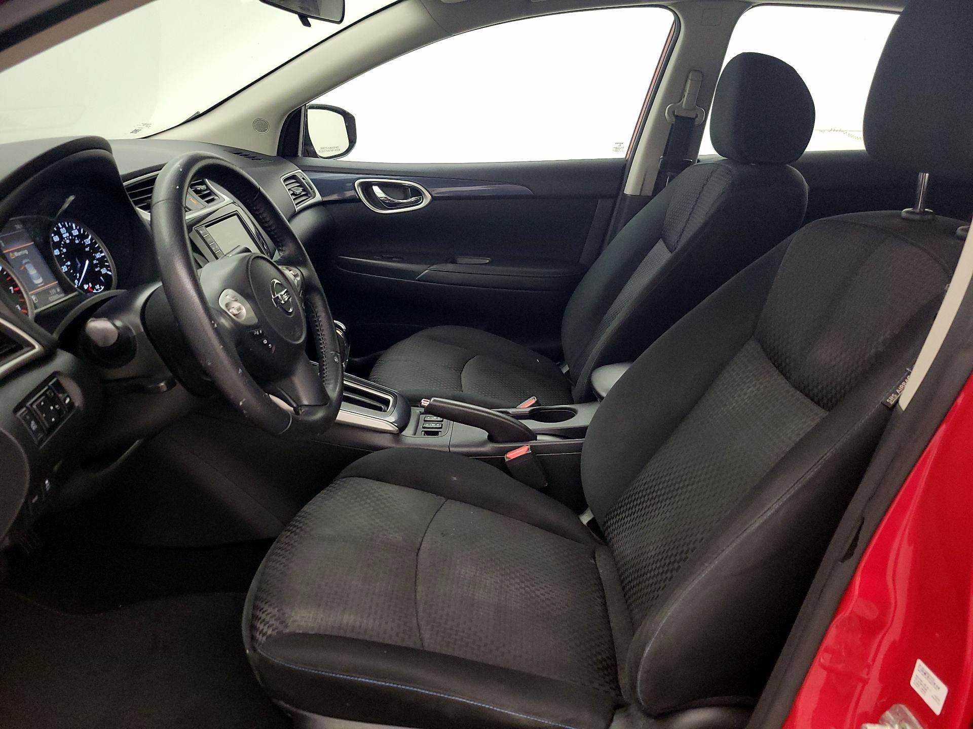 Thumbnail: 2019 Nissan Sentra - 11