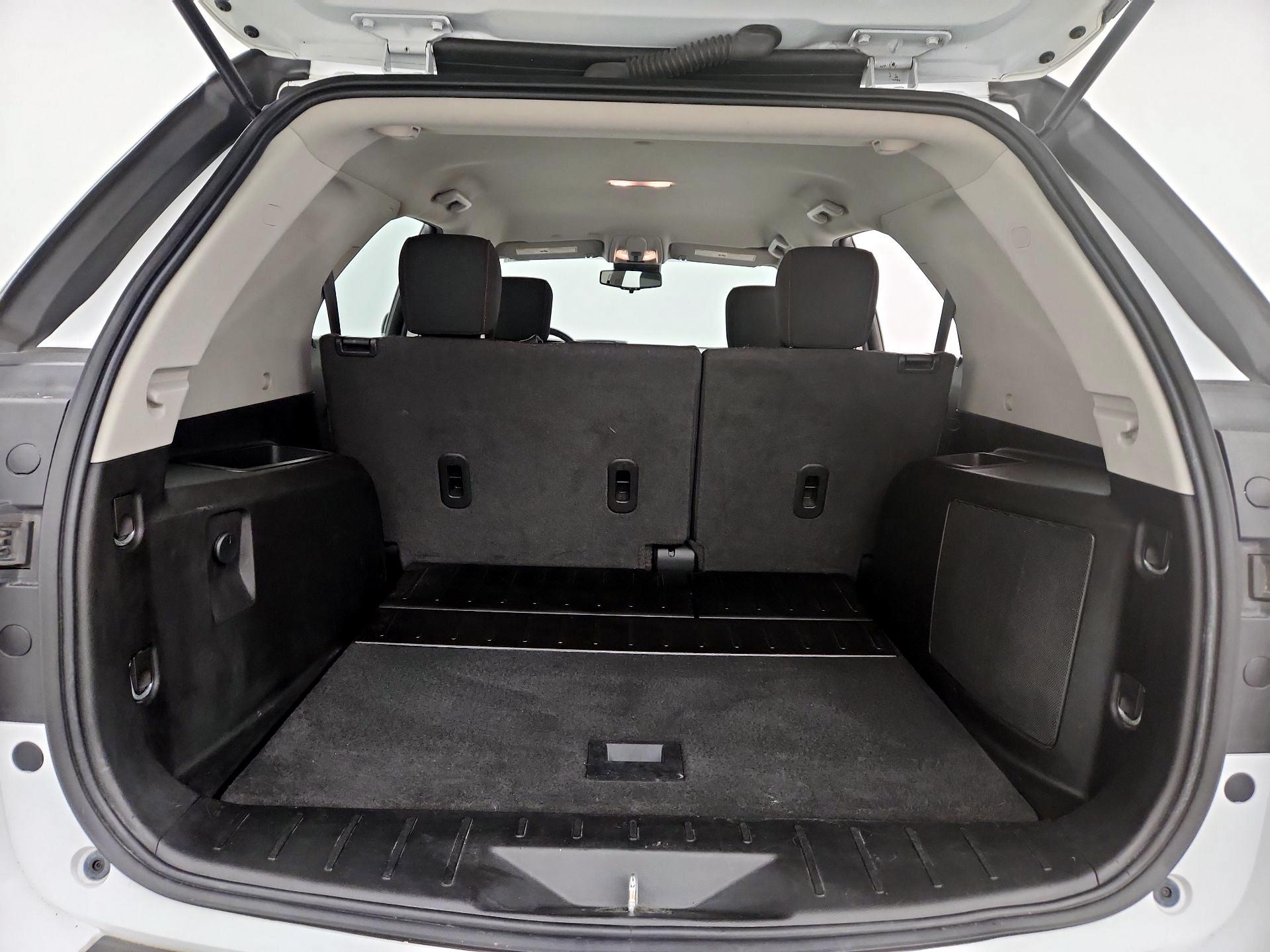 Thumbnail: 2017 Chevrolet Equinox - 19