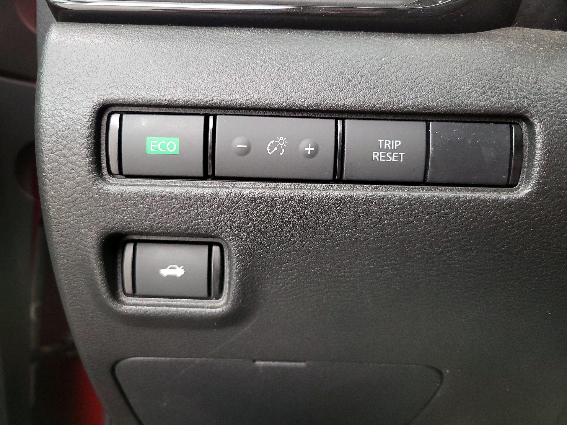 Thumbnail: 2023 Nissan Sentra - 13