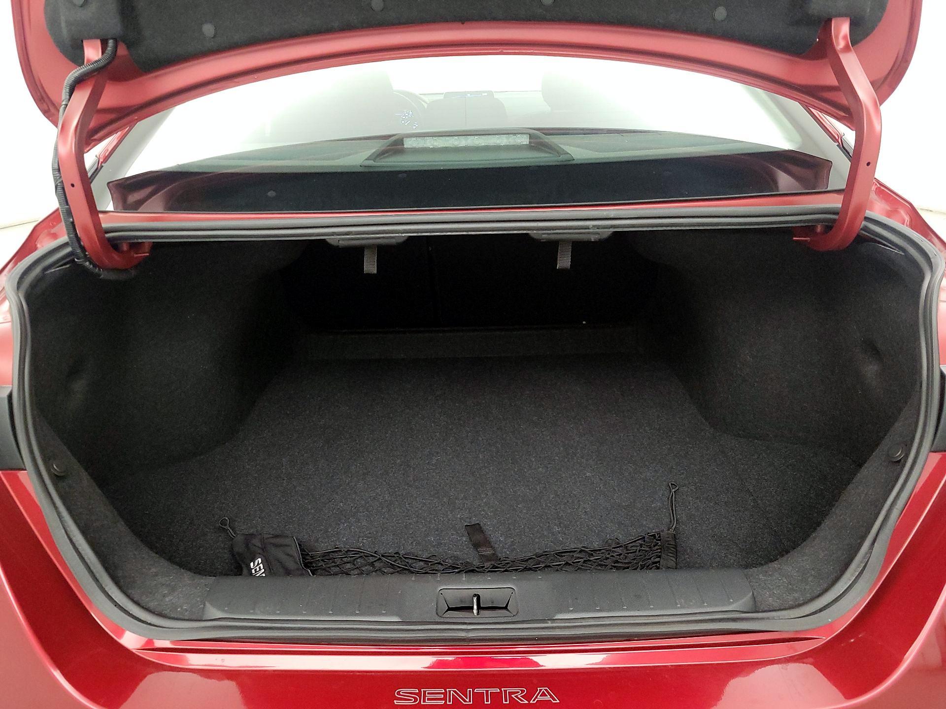 Thumbnail: 2023 Nissan Sentra - 20