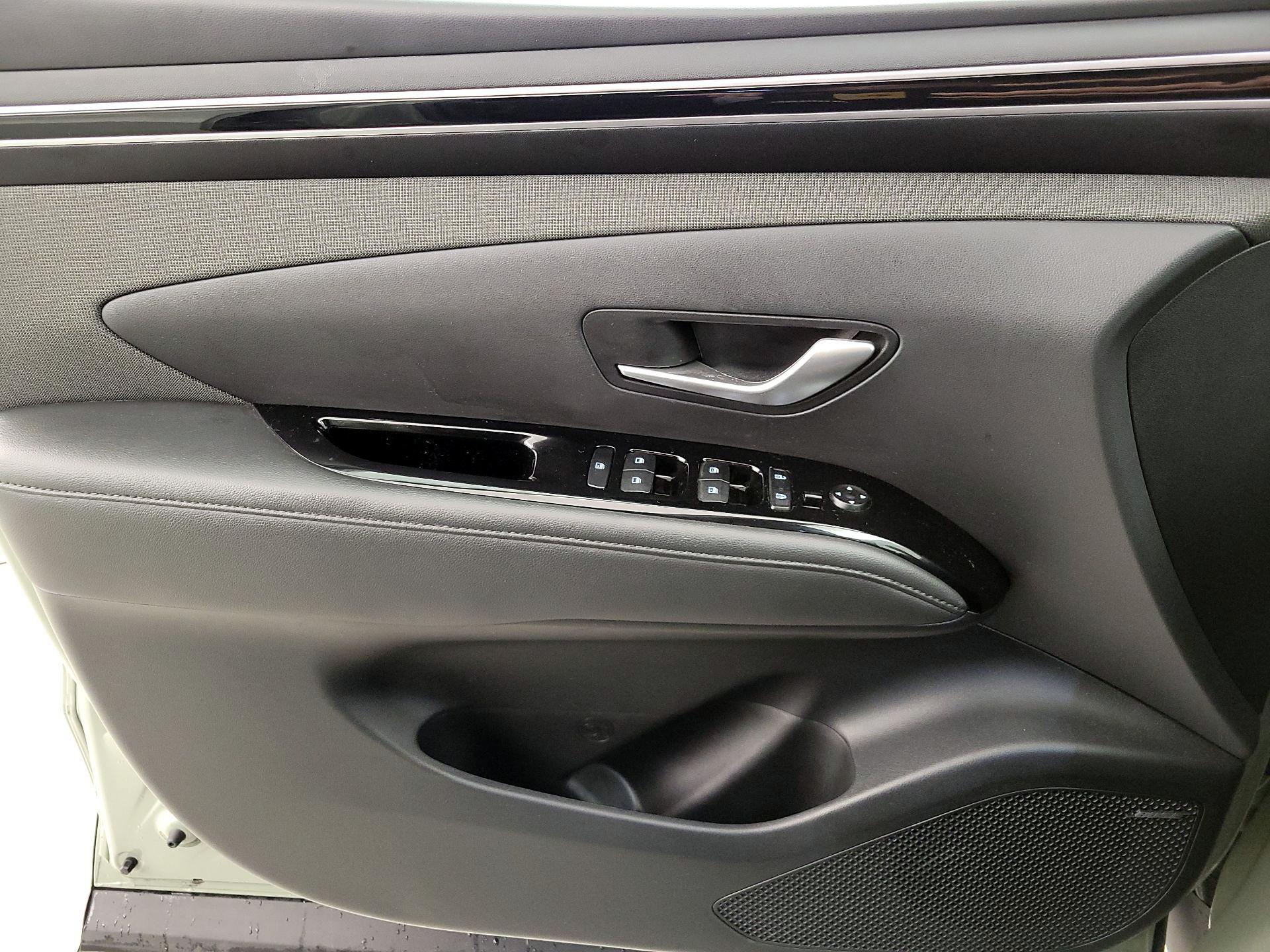 Thumbnail: 2023 Hyundai Santa Cruz - 12