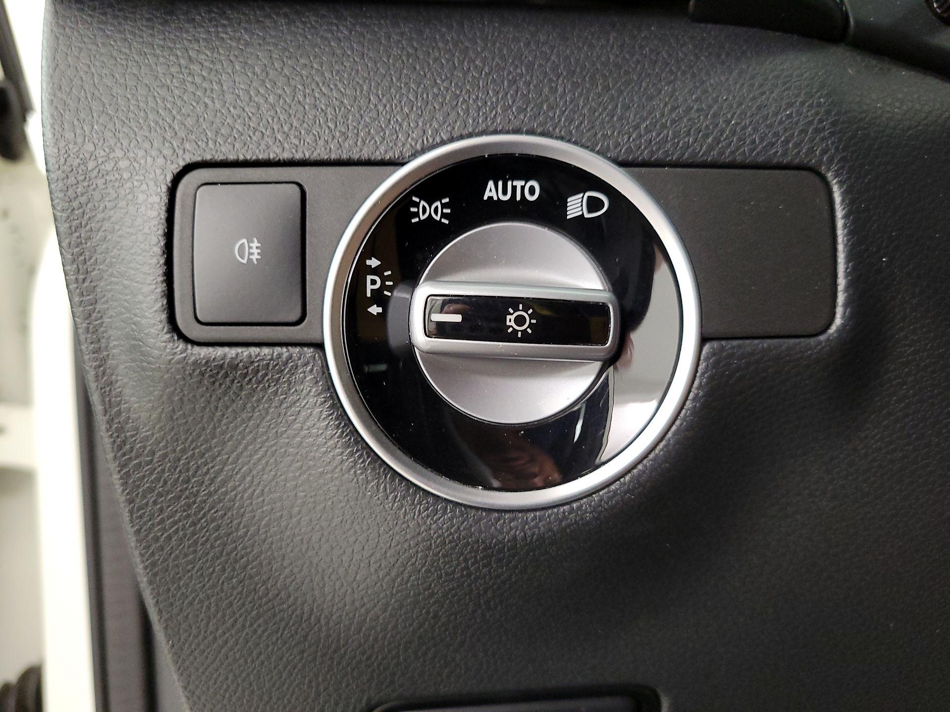 Thumbnail: 2017 Mercedes-Benz B-Class - 13