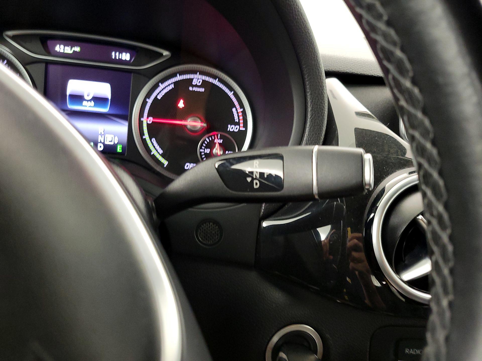 Thumbnail: 2017 Mercedes-Benz B-Class - 17