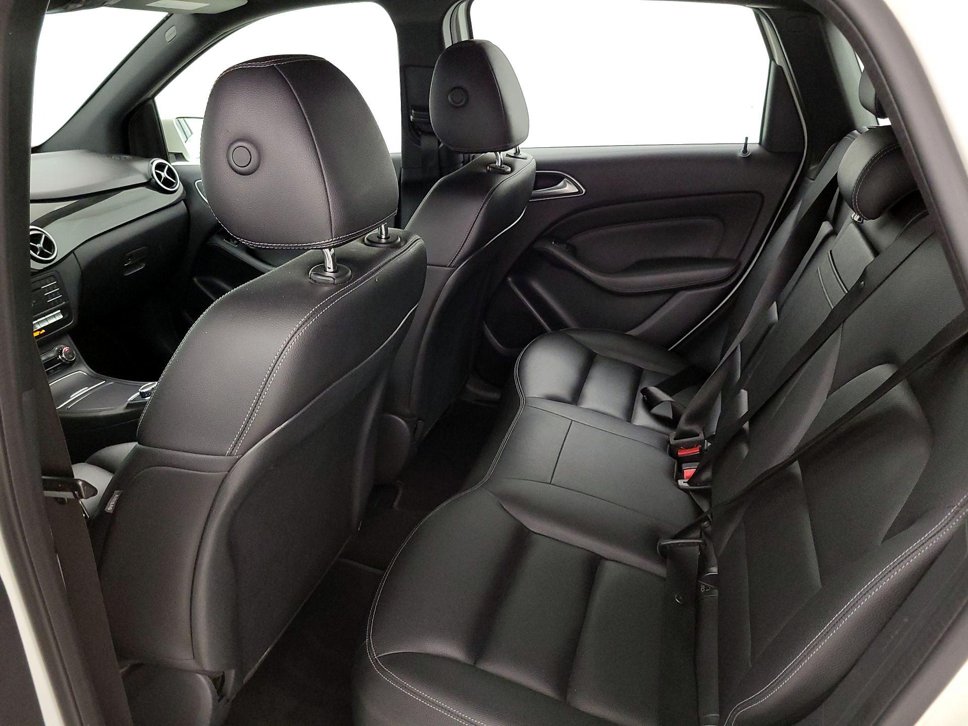 Thumbnail: 2017 Mercedes-Benz B-Class - 19