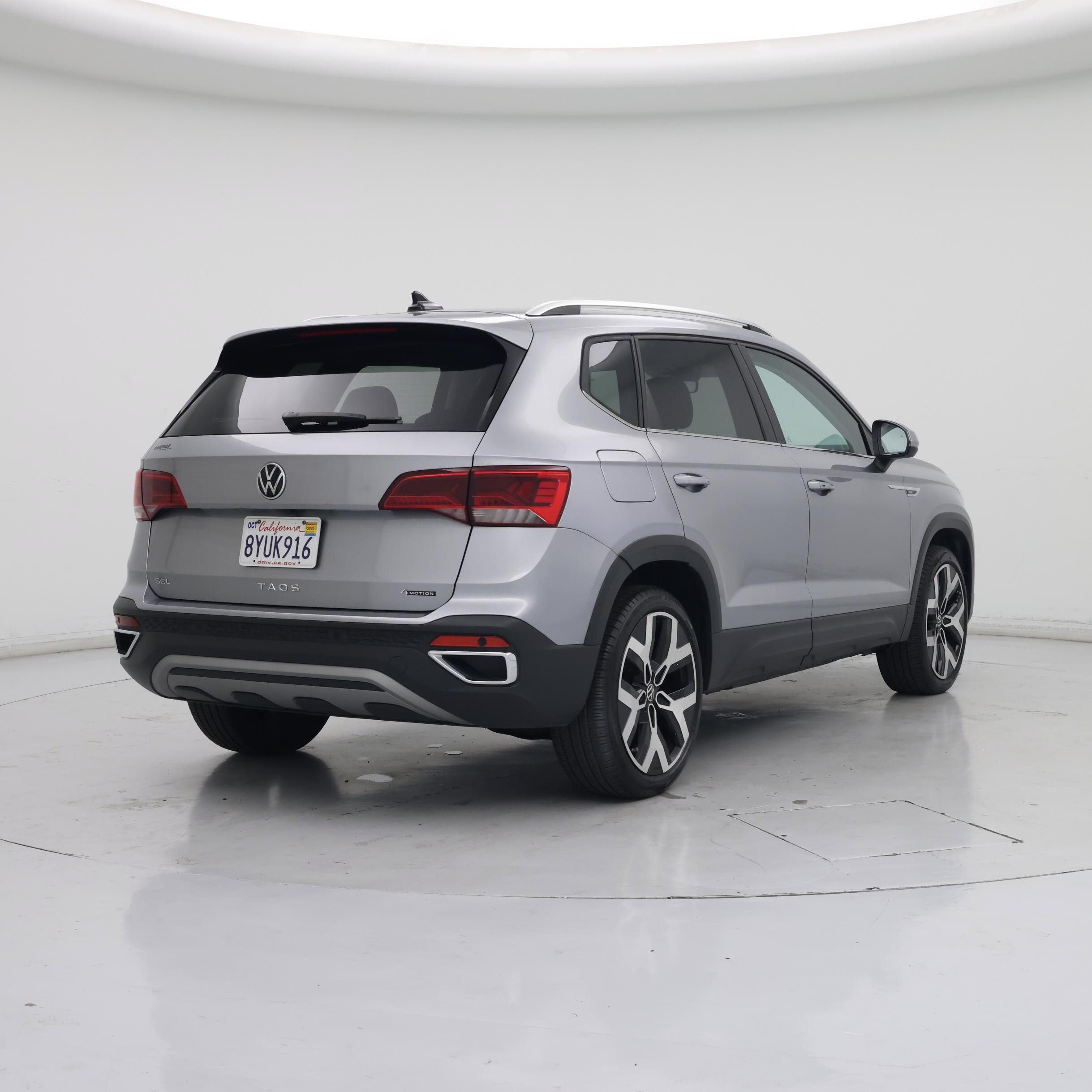Thumbnail: 2023 Volkswagen Taos - 8