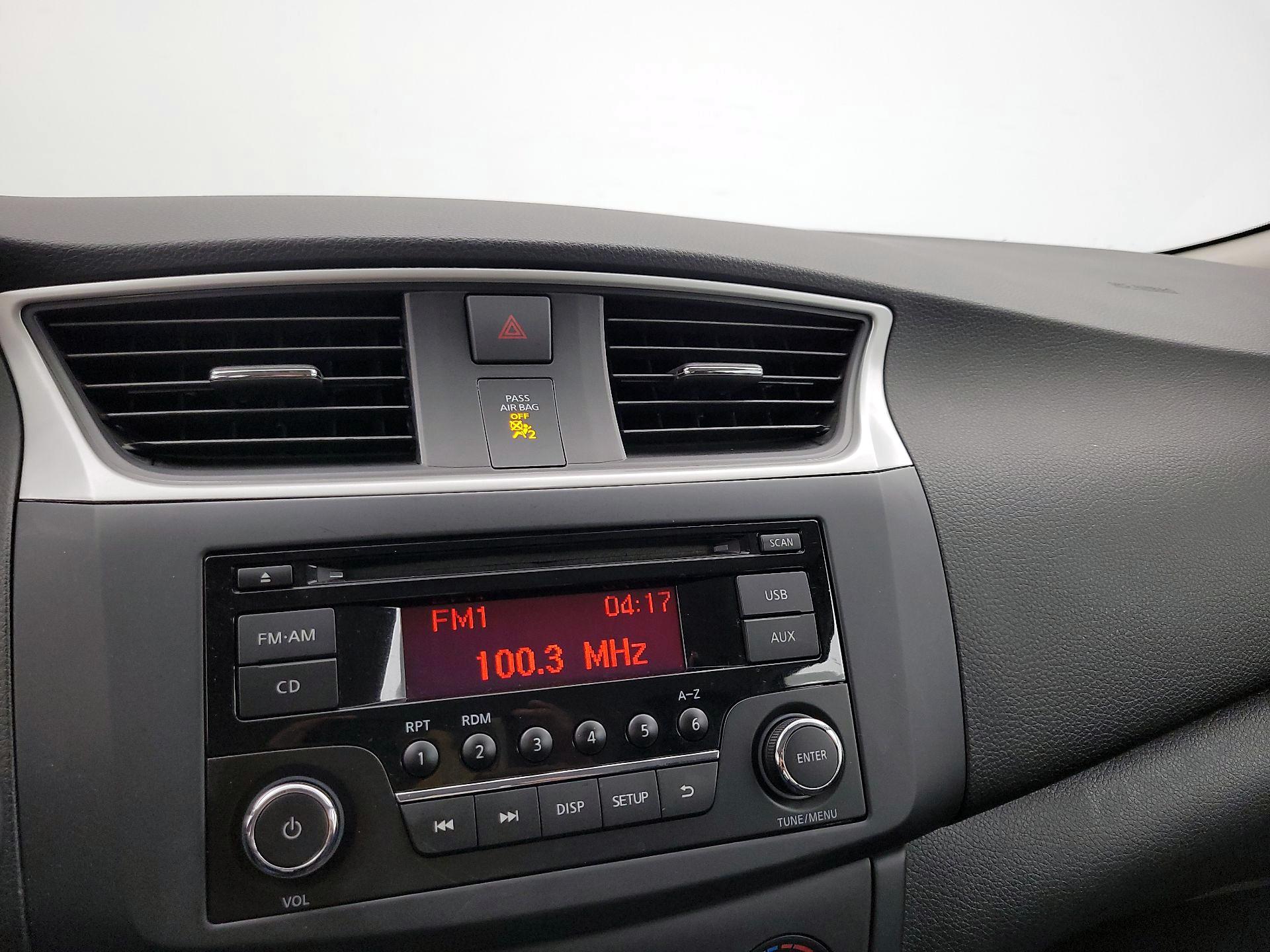 Thumbnail: 2017 Nissan Sentra - 14