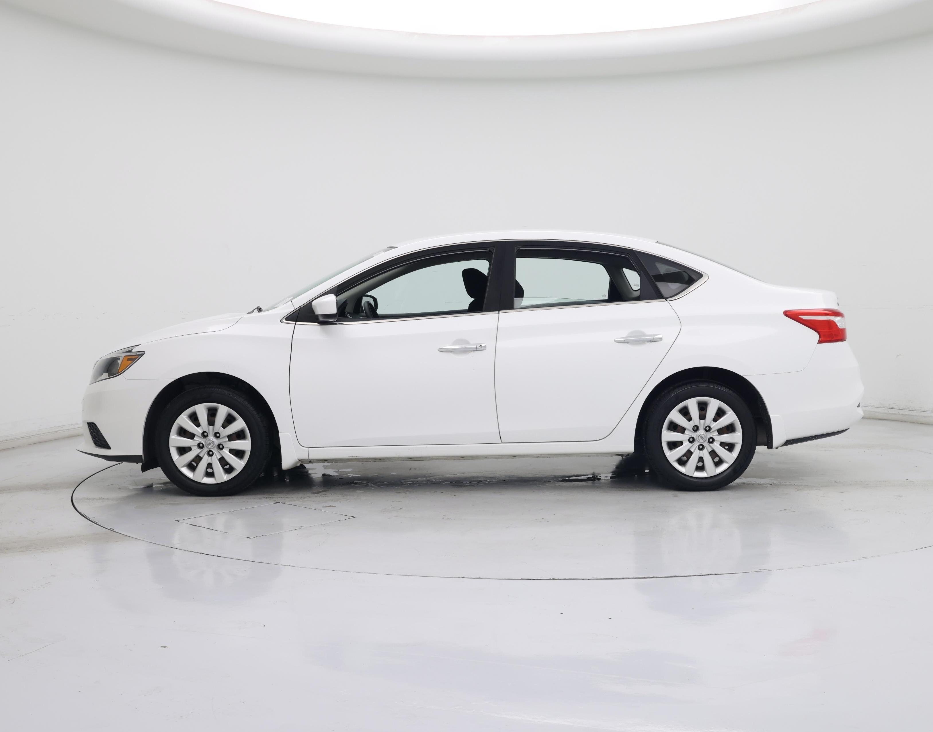 Thumbnail: 2017 Nissan Sentra - 3