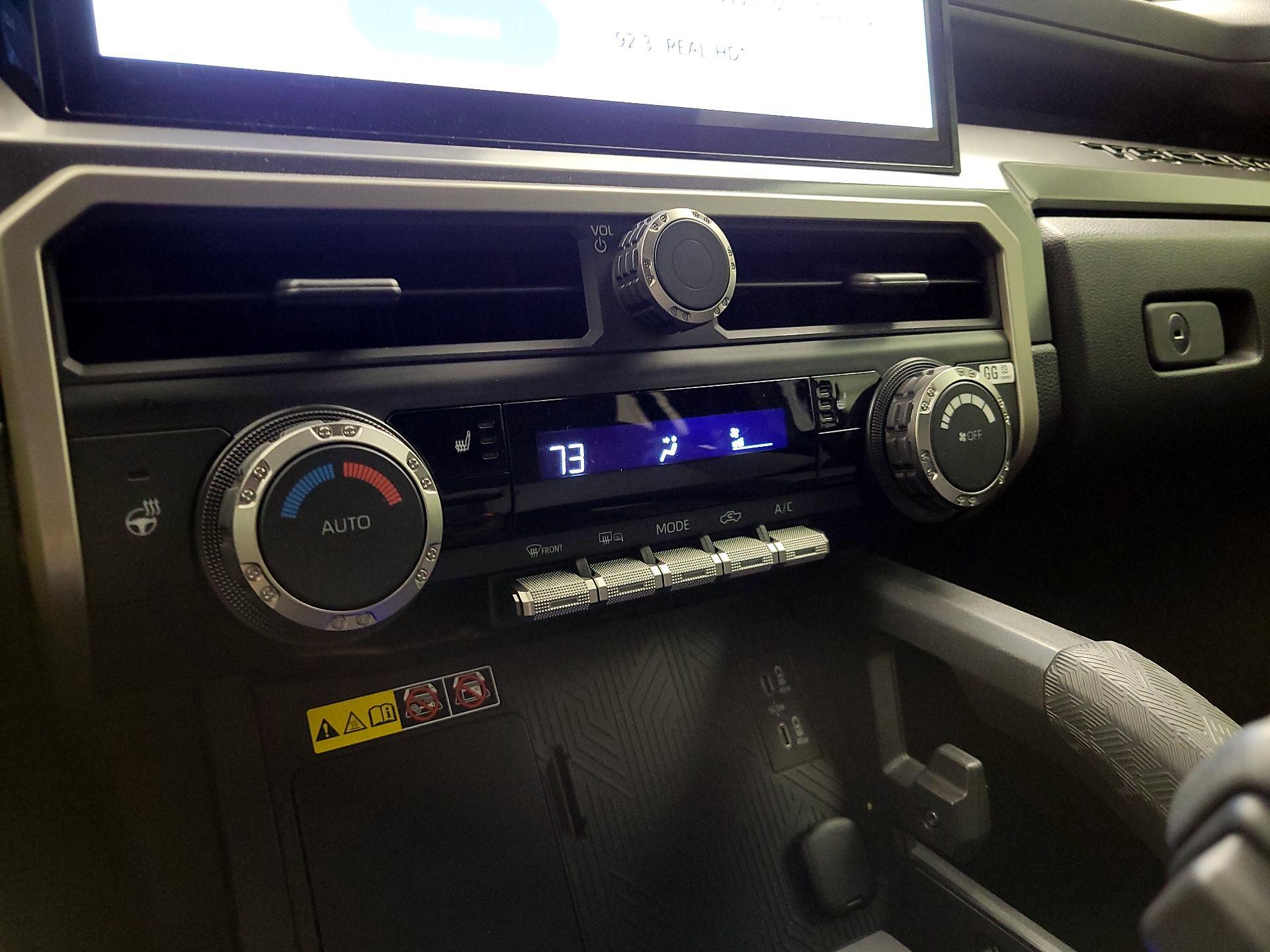 Thumbnail: 2024 Toyota Tacoma - 17