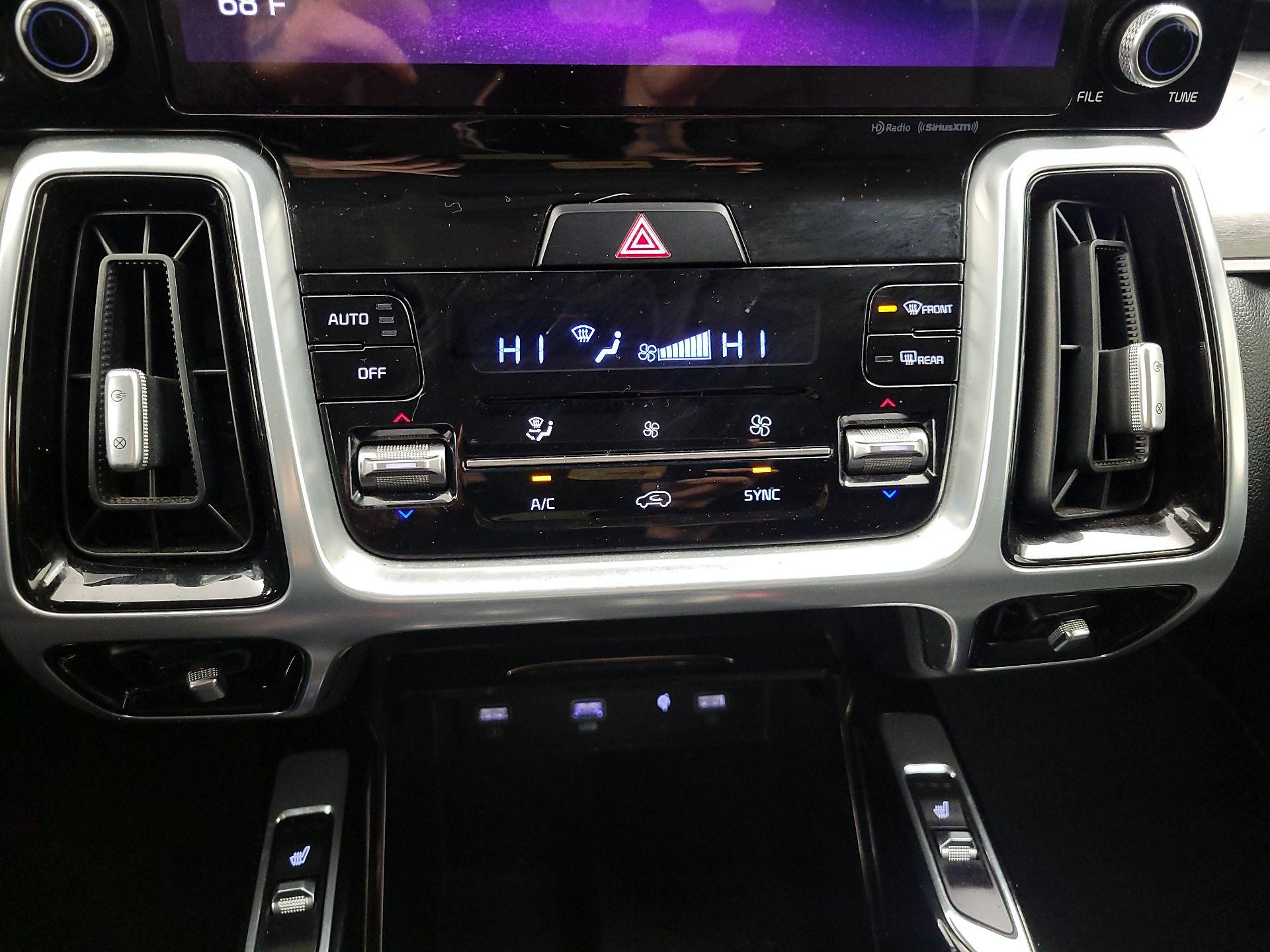 Thumbnail: 2021 Kia Sorento - 17