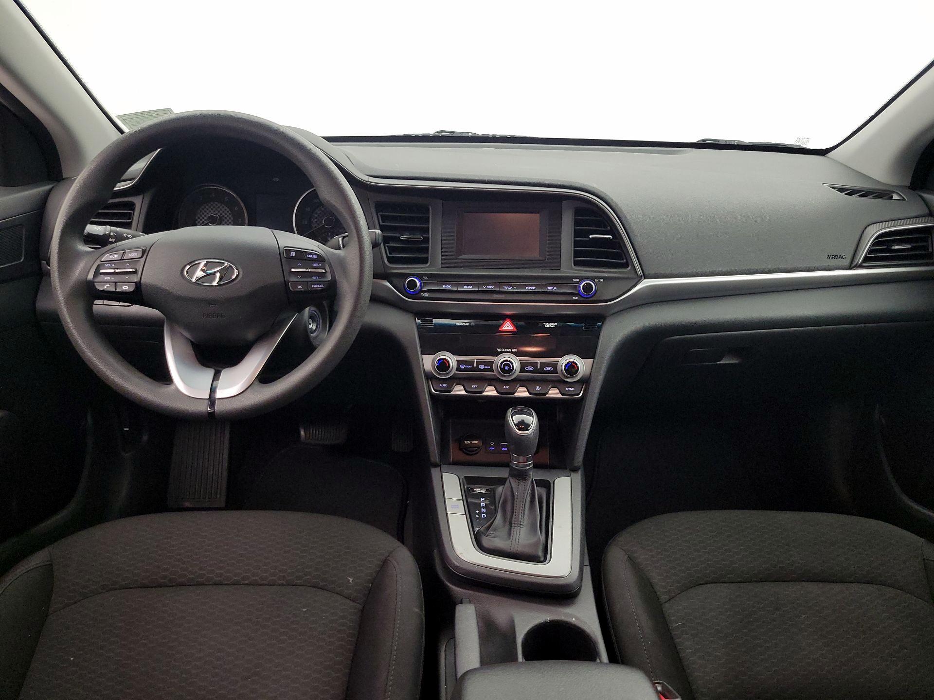 Thumbnail: 2020 Hyundai Elantra - 9