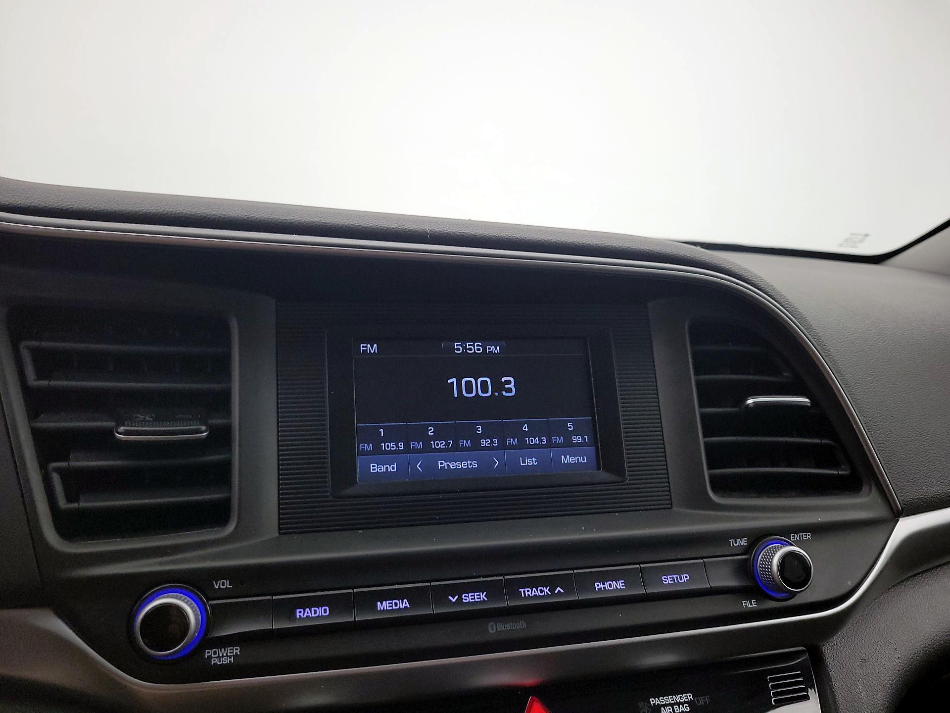 Thumbnail: 2020 Hyundai Elantra - 15