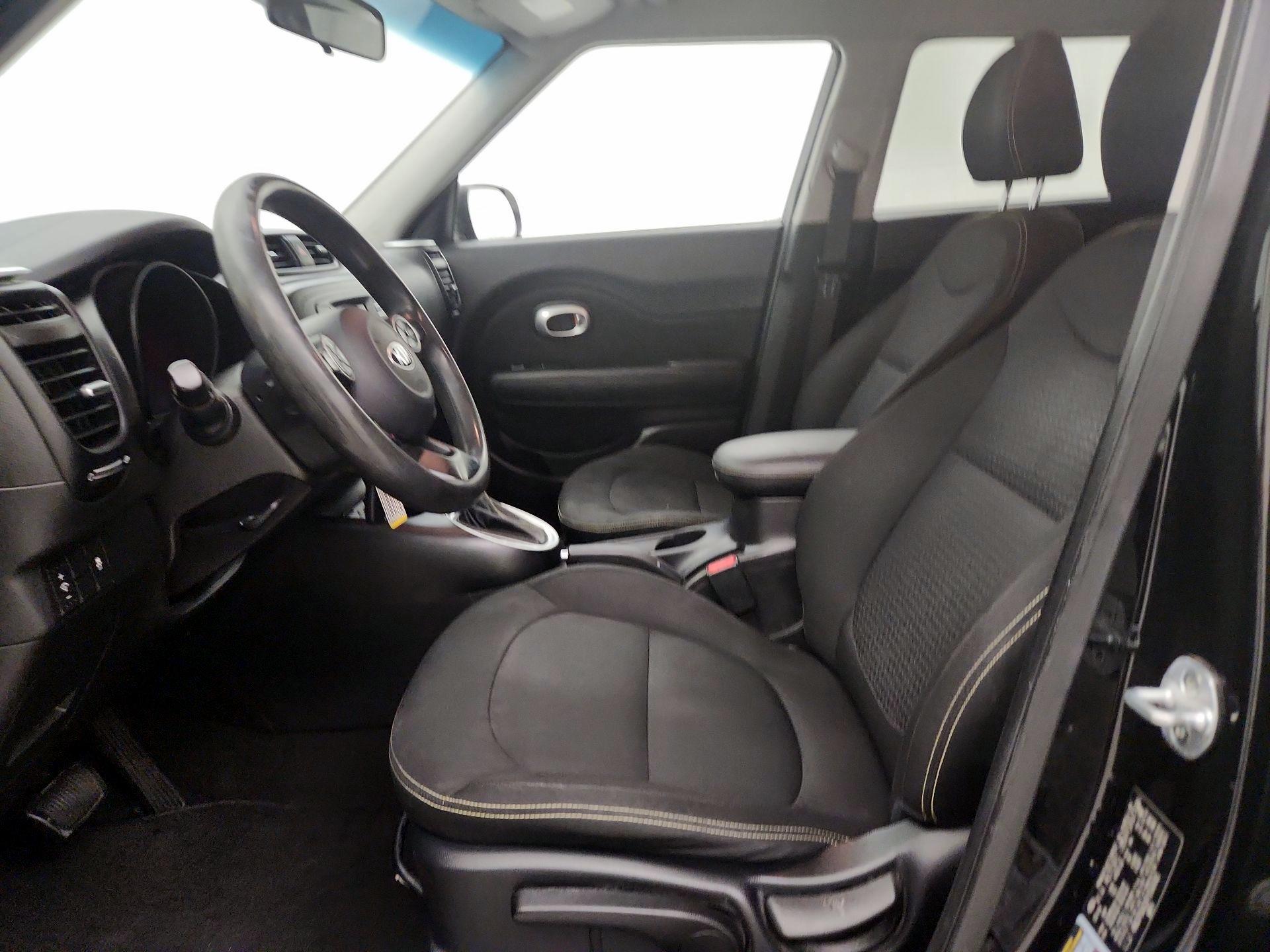 Thumbnail: 2015 Kia Soul - 11