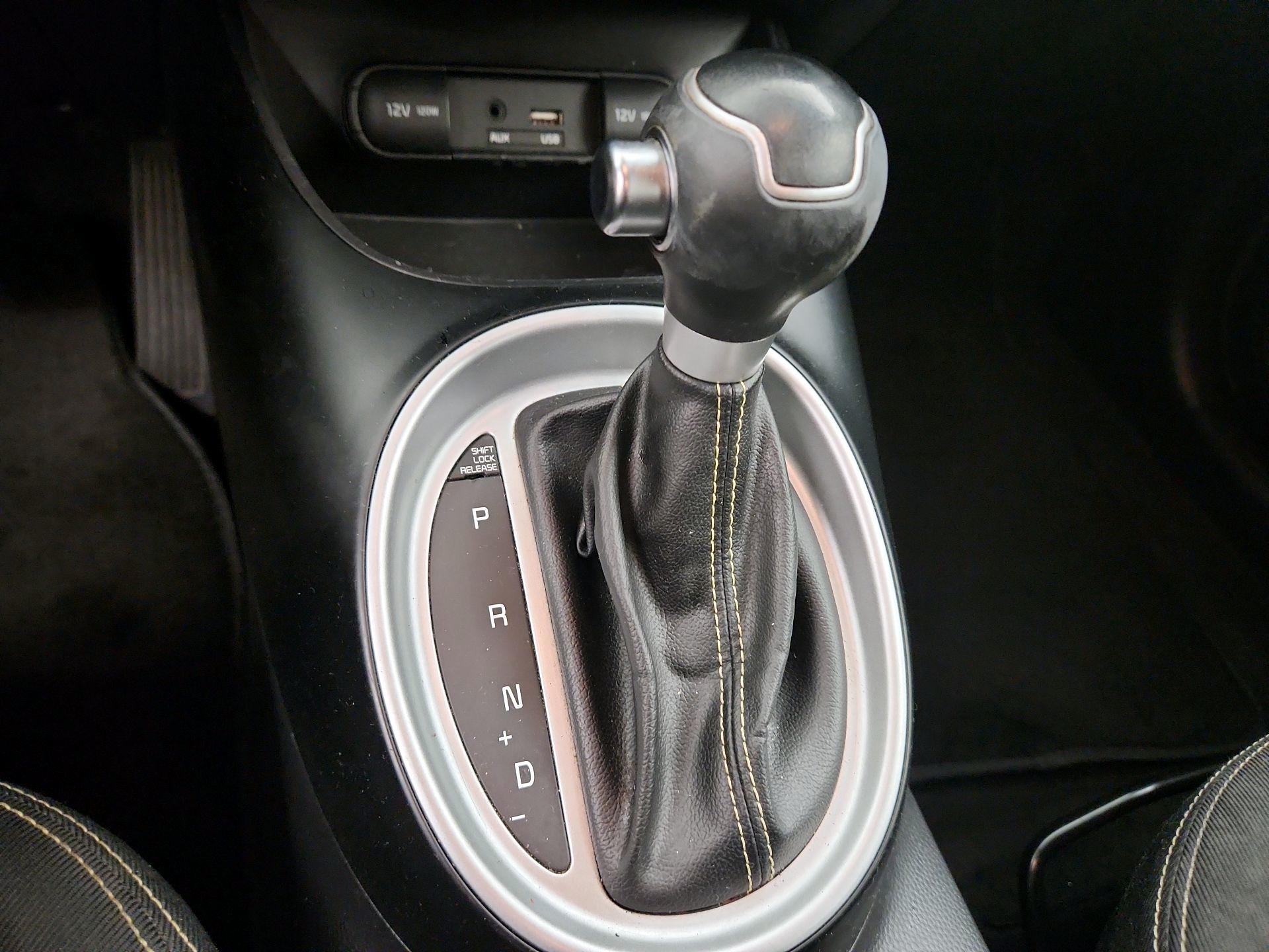Thumbnail: 2015 Kia Soul - 16