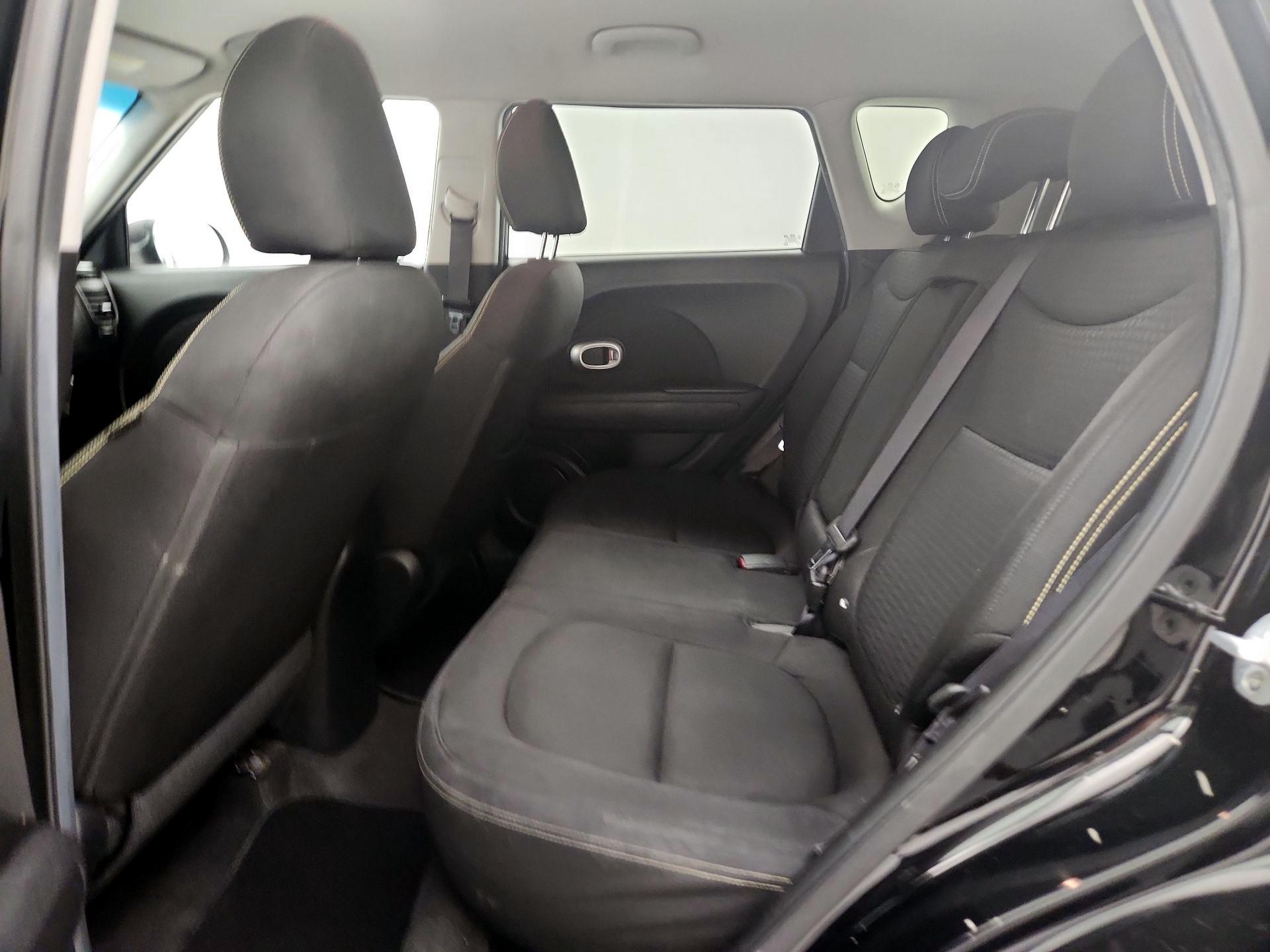 Thumbnail: 2015 Kia Soul - 18