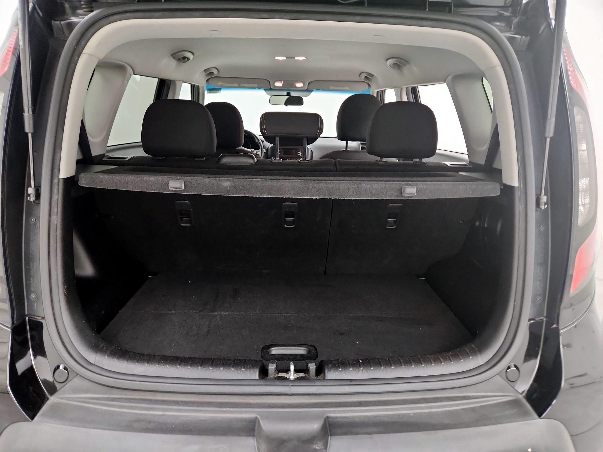 Thumbnail: 2015 Kia Soul - 19