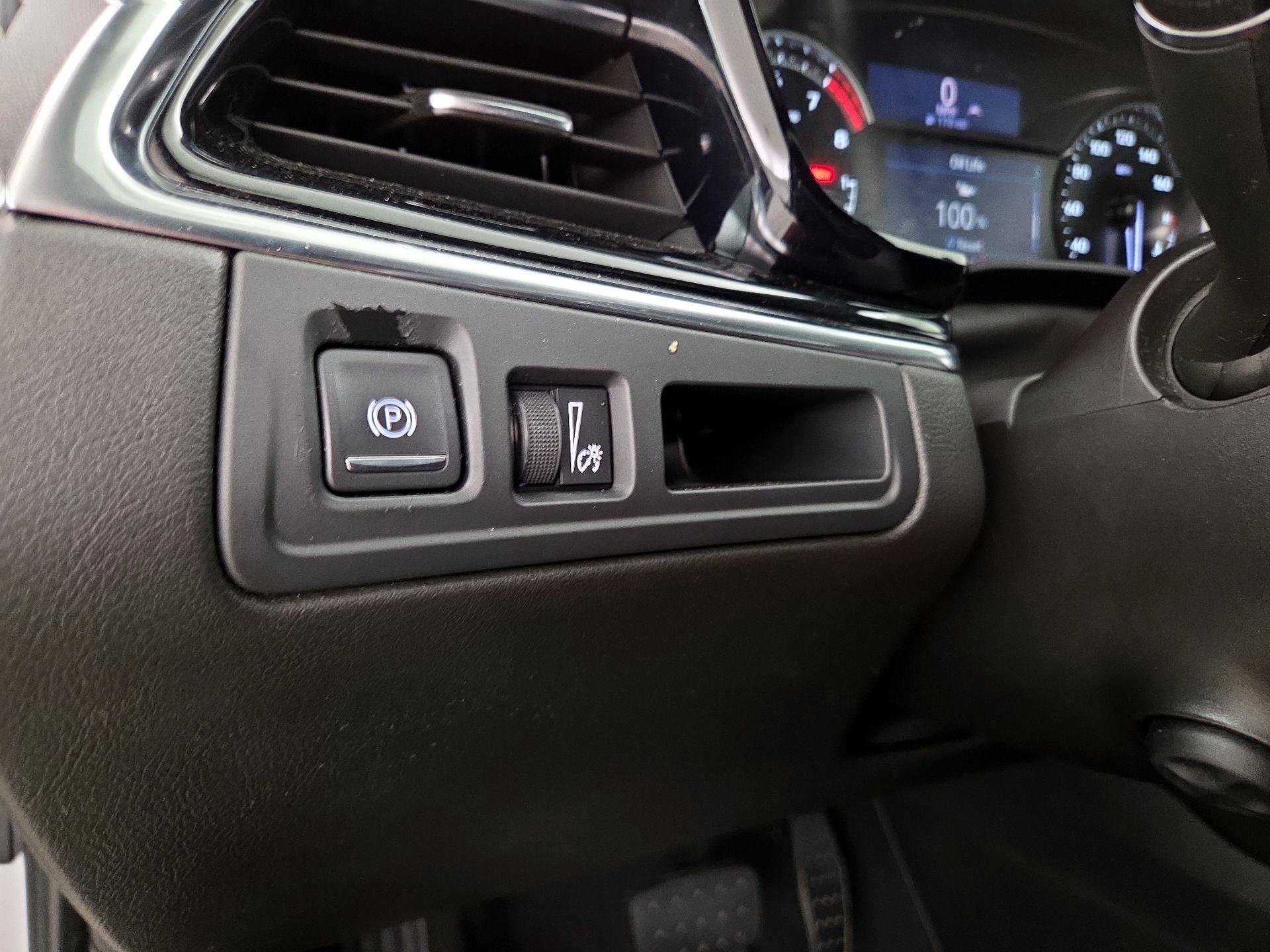 Thumbnail: 2021 Cadillac XT6 - 13