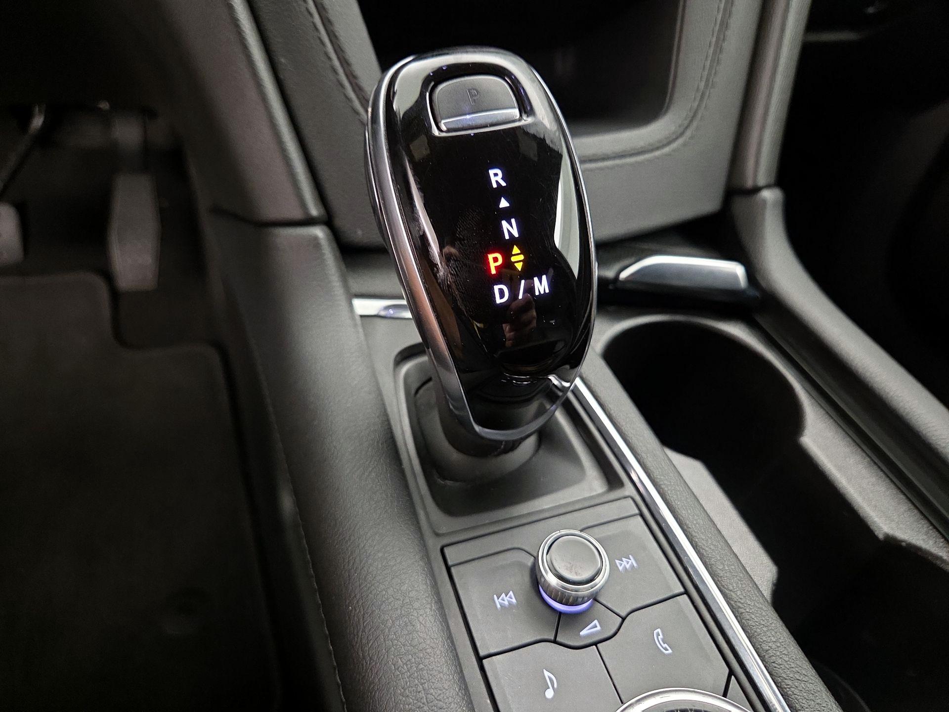 Thumbnail: 2021 Cadillac XT6 - 17