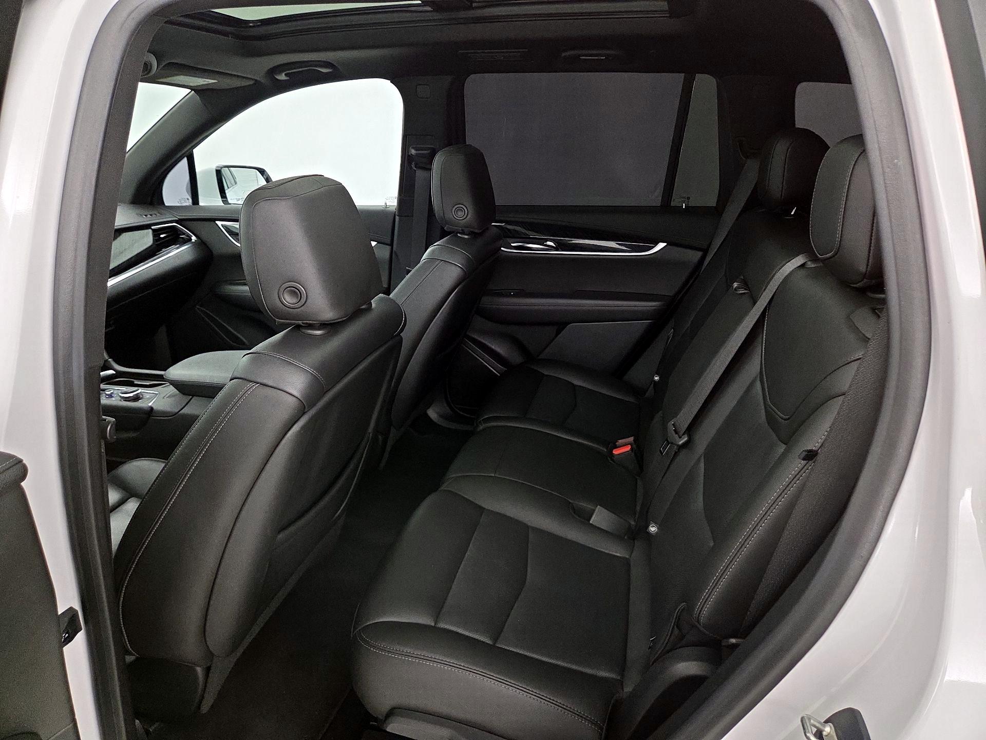 Thumbnail: 2021 Cadillac XT6 - 20