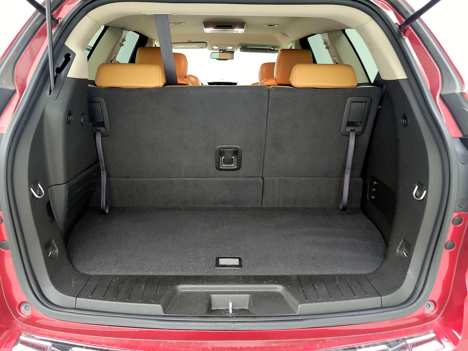 Thumbnail: 2014 Chevrolet Traverse - 20